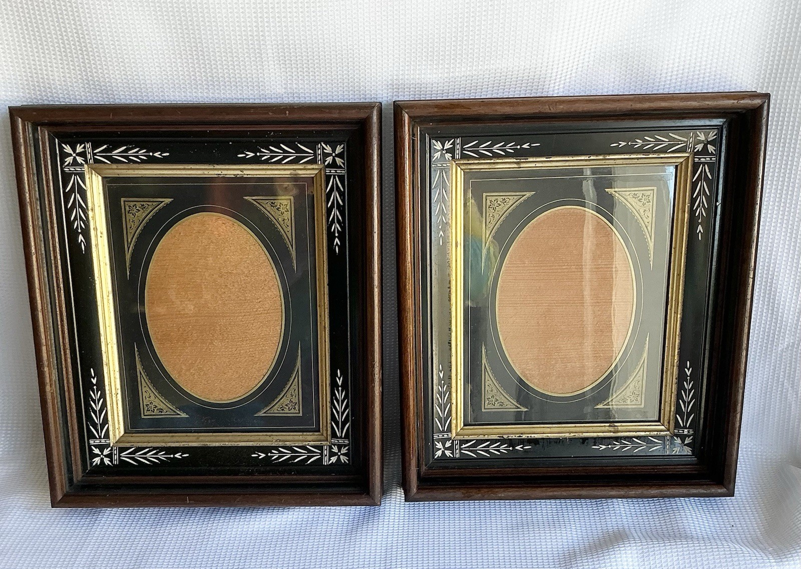 Pair Antique Victorian Ebonized Wood Frames Oval Mat Photo 1890s Pair Antique Victorian Ebonized Wood Frames Oval Mat Photo 1890s