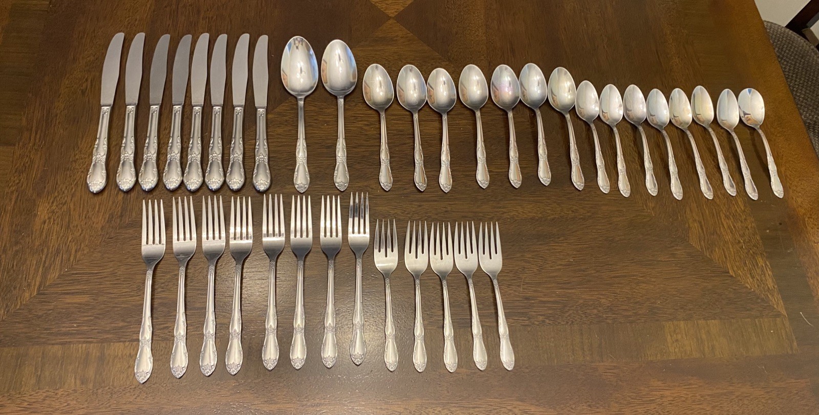 38 Pieces William Rogers Stainless Flatware Floral Pattern 38 Pieces William Rogers Stainless Flatware Floral Pattern