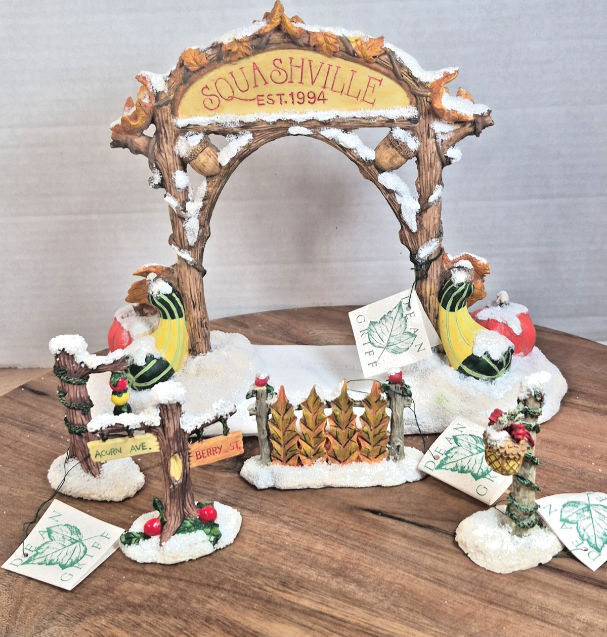 VTG Silvestri Charming Tails Squashville Village 5 pc Accessory Lot Dean Griff