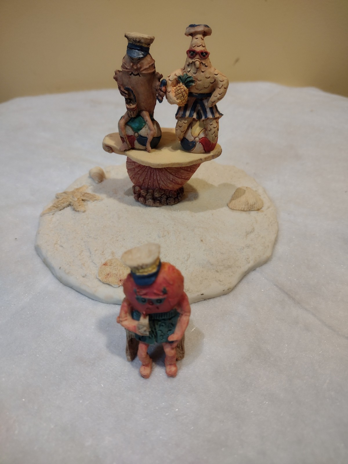 1996 Popular Imports Resin Miniature Beach Living Set ( New In Box) 1996 Popular Imports Resin Miniature Beach Living Set ( New In Box)