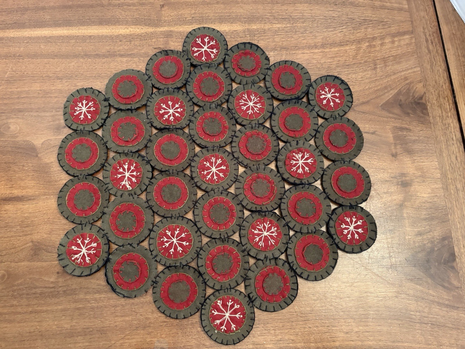 Vintage Christmas Primitive Penny Rug Table Candle Mat Wool Felt Folk Art 15” Vintage Christmas Primitive Penny Rug Table Candle Mat Wool Felt Folk Art 15”