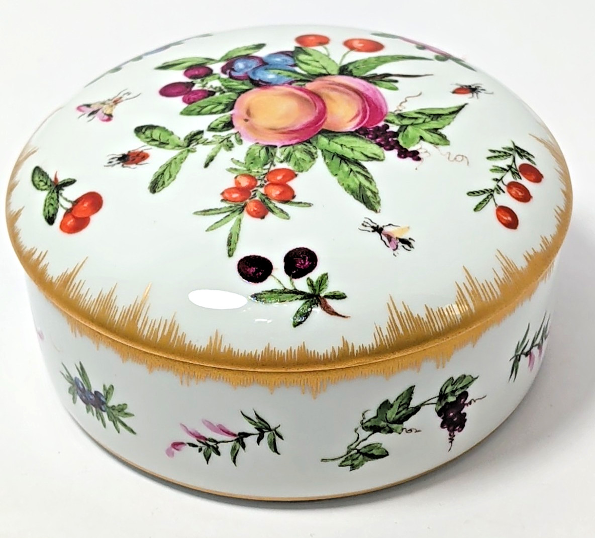 Mottahedeh Duke of Gloucester Round Box Lid Portugal Williamsburg 22K Gold