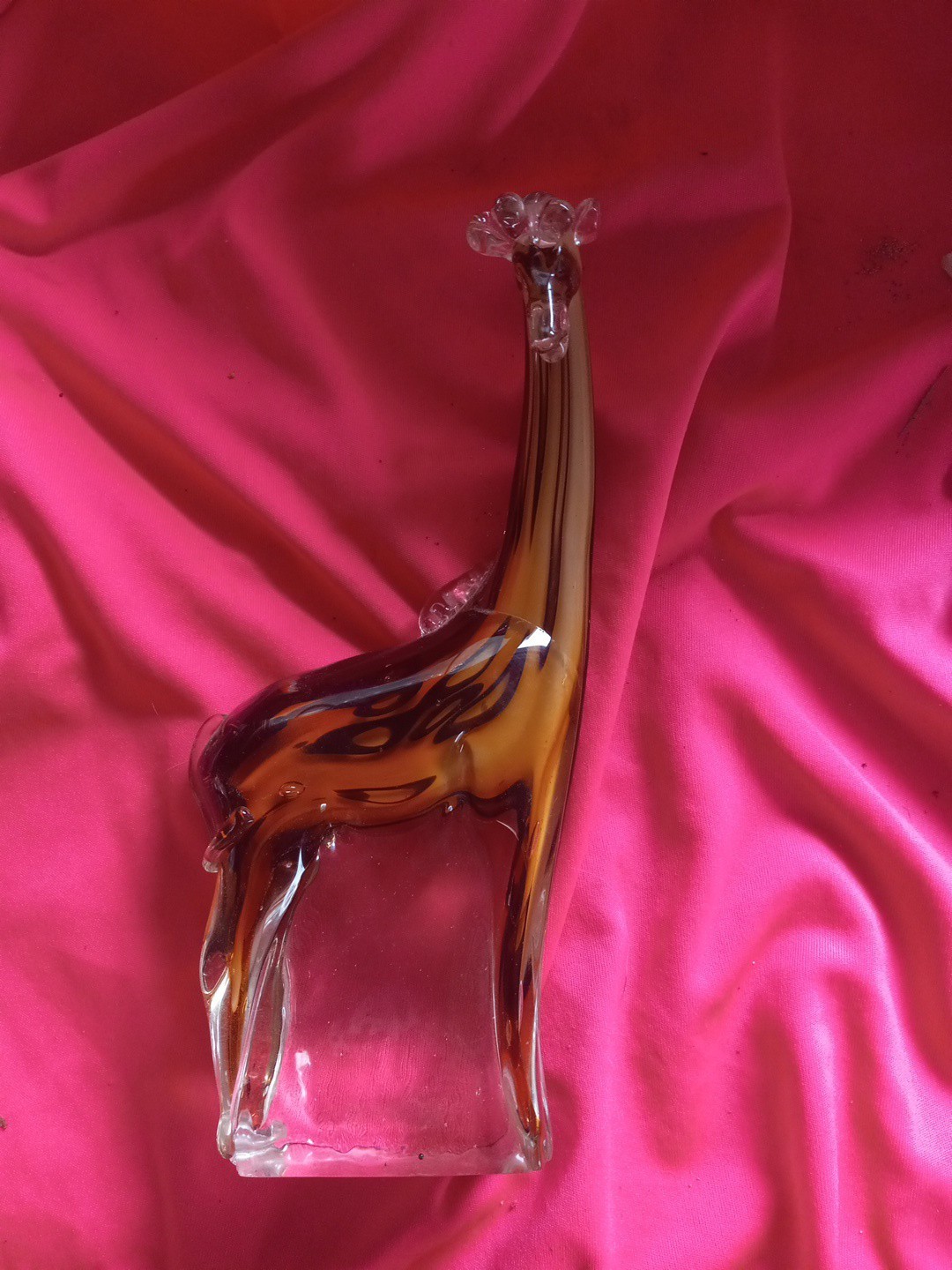 GLASS GIRAFFE AMBER 8.5\'\' HIGH GLASS GIRAFFE AMBER 8.5\'\' HIGH