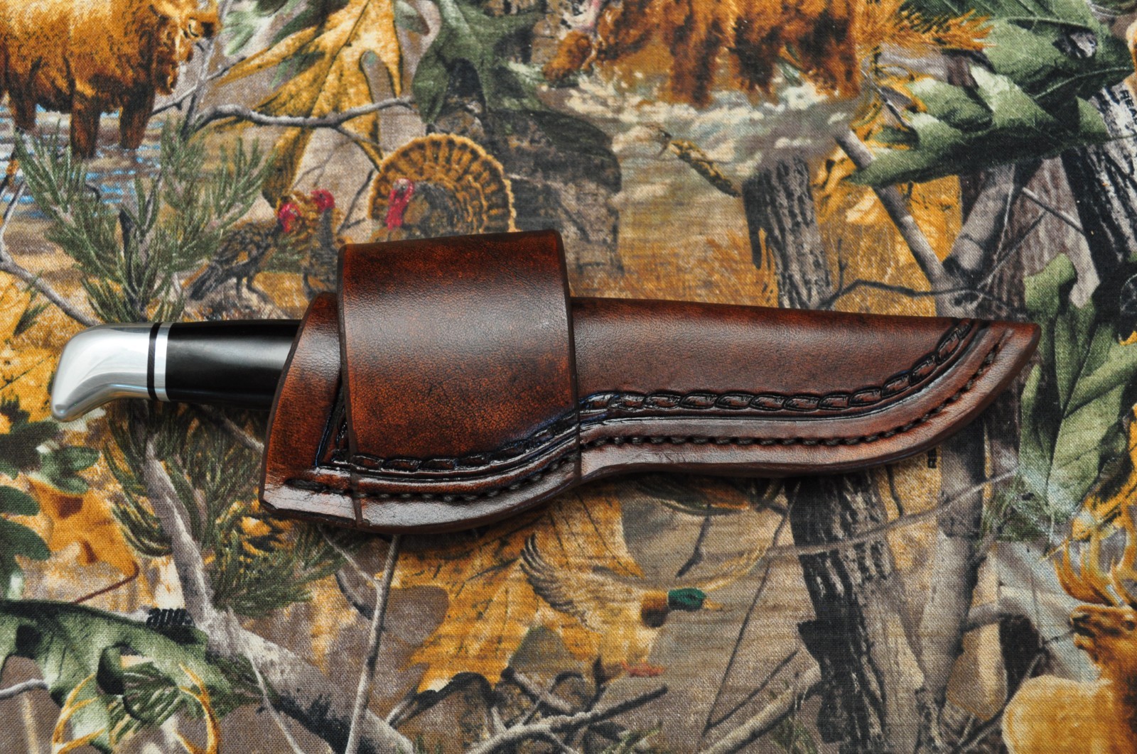 Custom Crafted Cross draw Sheath for a Buck 102 Woodsman (Sheath Only) Custom Crafted Cross draw Sheath for a Buck 102 Woodsman (Sheath Only)