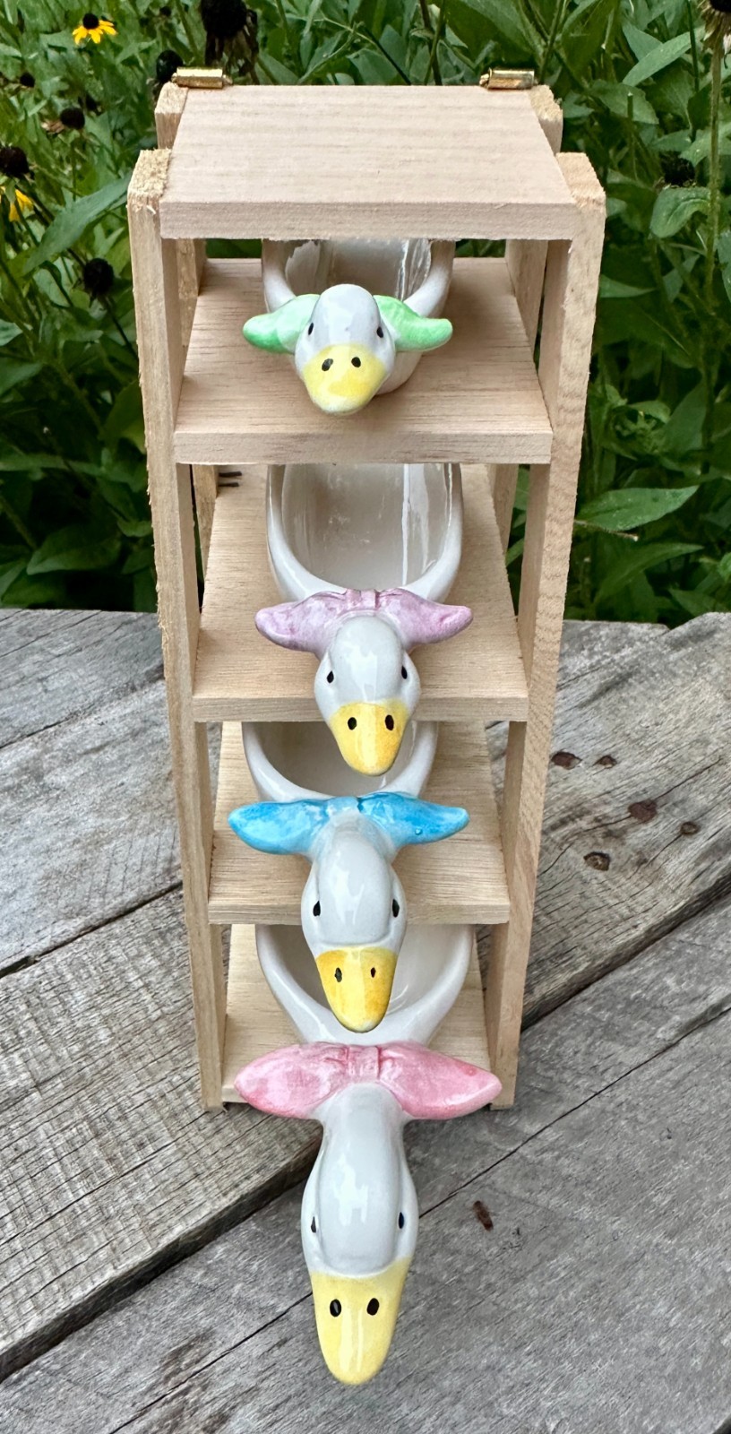 Vintage 1980s JSNY Ceramic Country Goose Measuring Scoop Set Wooden Stand Boxed Vintage 1980s JSNY Ceramic Country Goose Measuring Scoop Set Wooden Stand Boxed