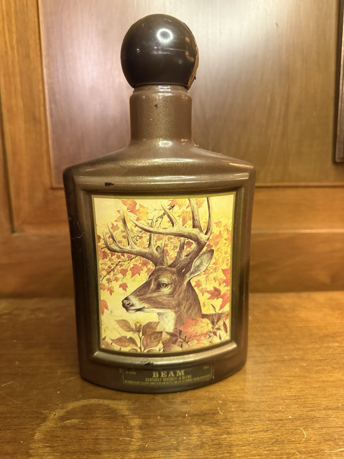 Jim Beam James Lockhart White Tailed Deer Wildlife Decanter Brown Glass Jim Beam James Lockhart White Tailed Deer Wildlife Decanter Brown Glass