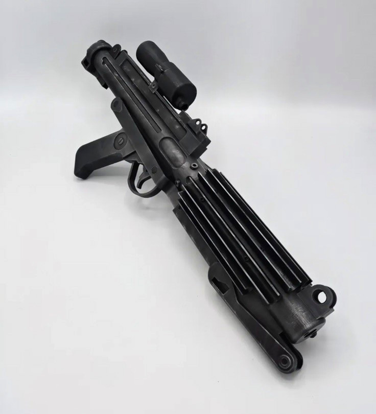 Star Wars E-11 Stormtrooper Blaster ROTJ 1:1 Prop Replica 3D Printed Cosplay Star Wars E-11 Stormtrooper Blaster ROTJ 1:1 Prop Replica 3D Printed Cosplay