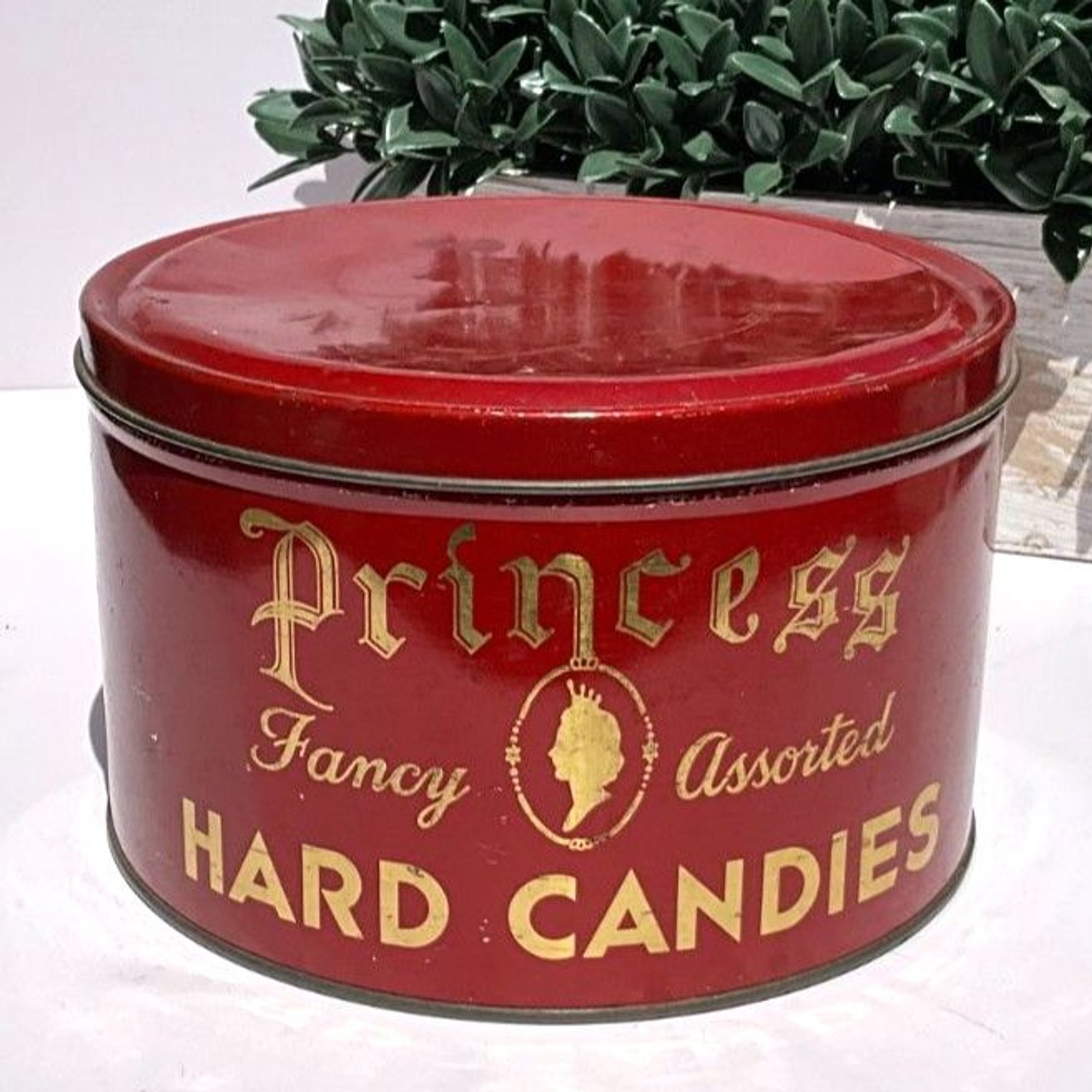 Vintage 1930's Princess Hard Candies Tin; good used condition must see