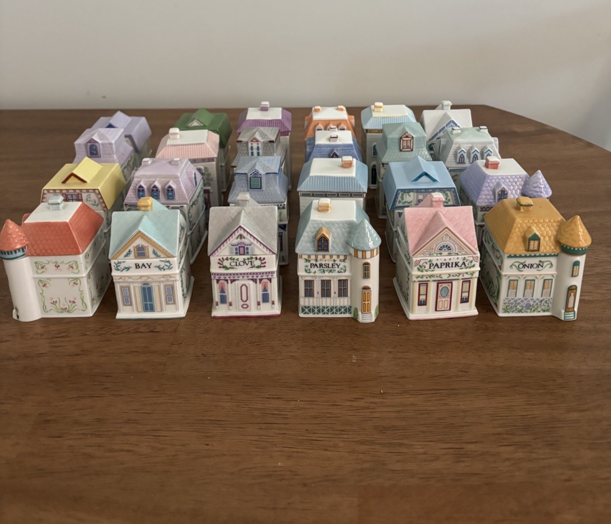 Vintage 1989 Lenox Spice Village Complete Set Of 24 Houses No Rack