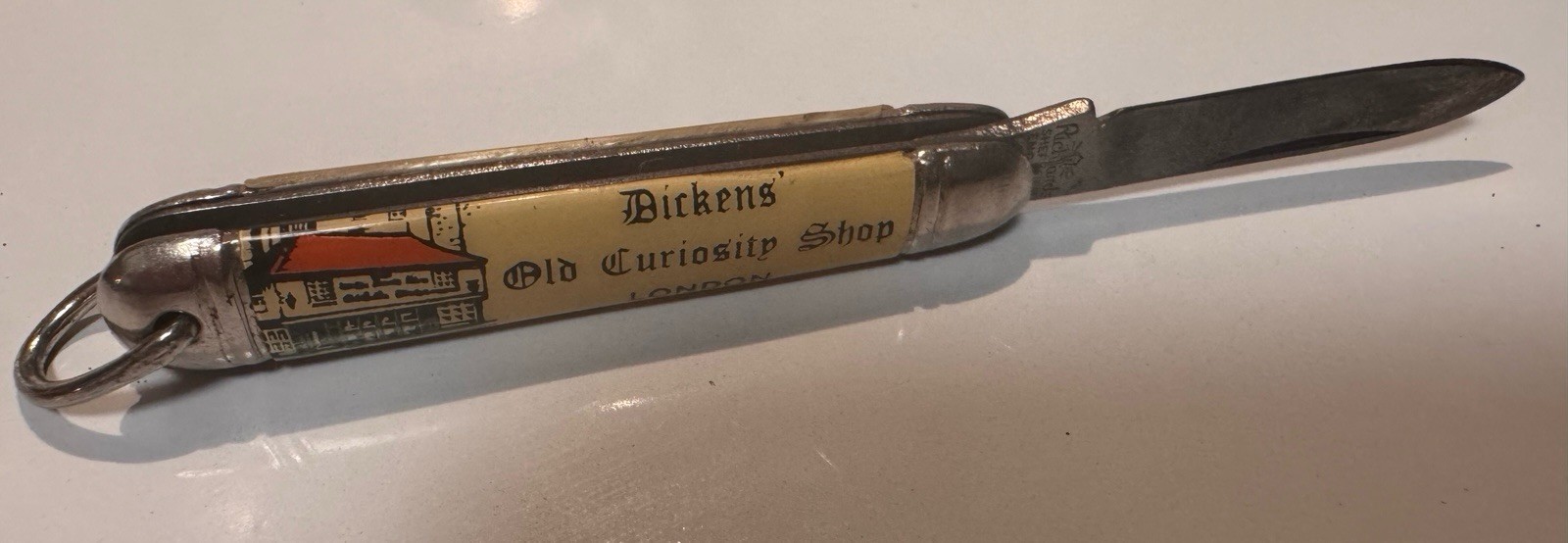 Vintage Richards Sheffield Folding Knife Mother of Pearl Handle. 3” Blade Closed Vintage Richards Sheffield Folding Knife Mother of Pearl Handle. 3” Blade Closed