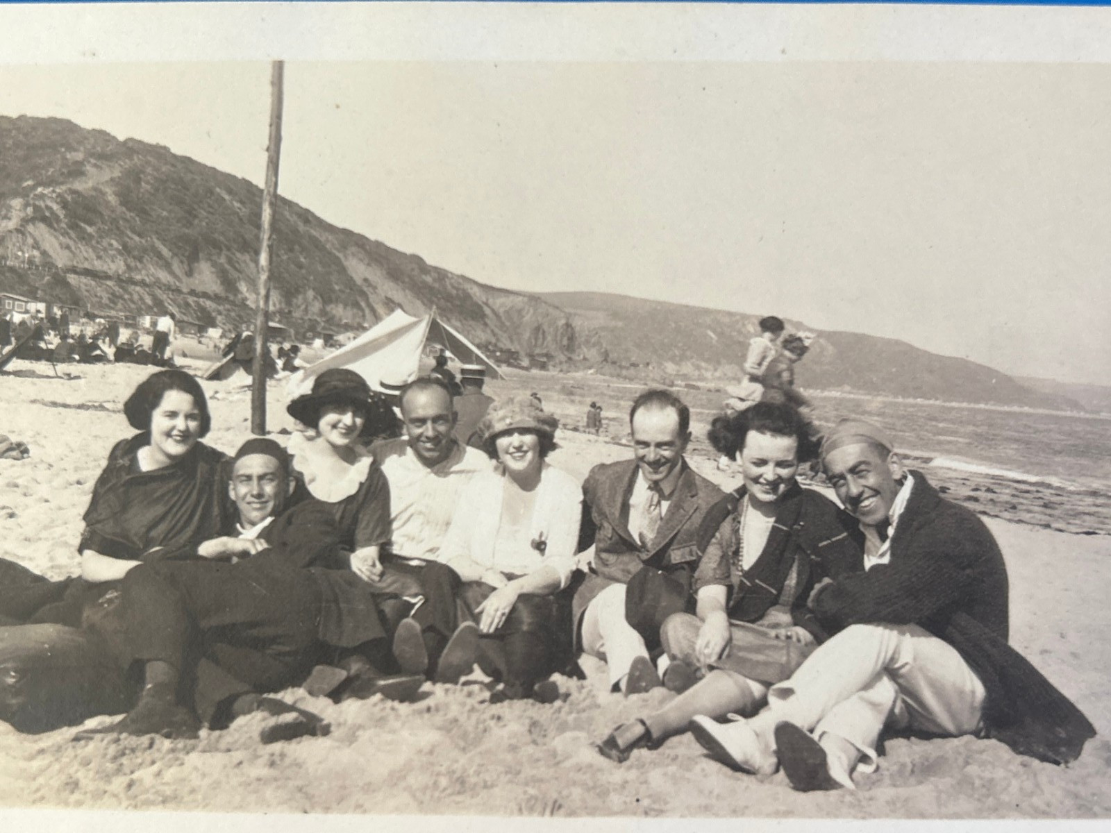 1920s Beach Group Photo Friends Seaside Cliffs Vintage