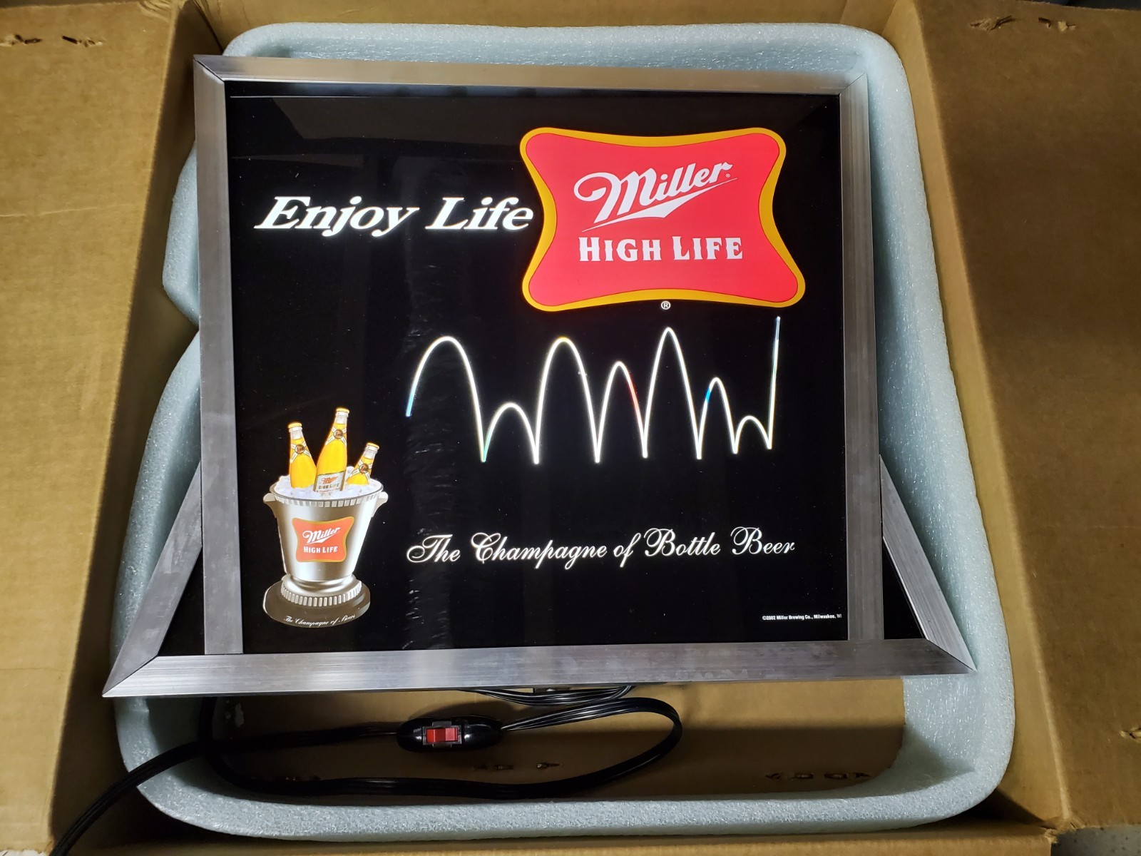 2002 Miller High Life Bouncing Ball Motion Beer Sign OB7875 WORKS Original BOX