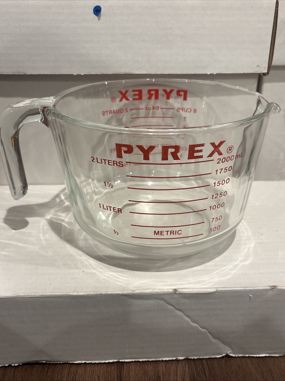 PYREX Red Lettering Vintage 8 Cup 64 oz 2000 ml 2 Liters Measuring Cup Bowl MINT PYREX Red Lettering Vintage 8 Cup 64 oz 2000 ml 2 Liters Measuring Cup Bowl MINT