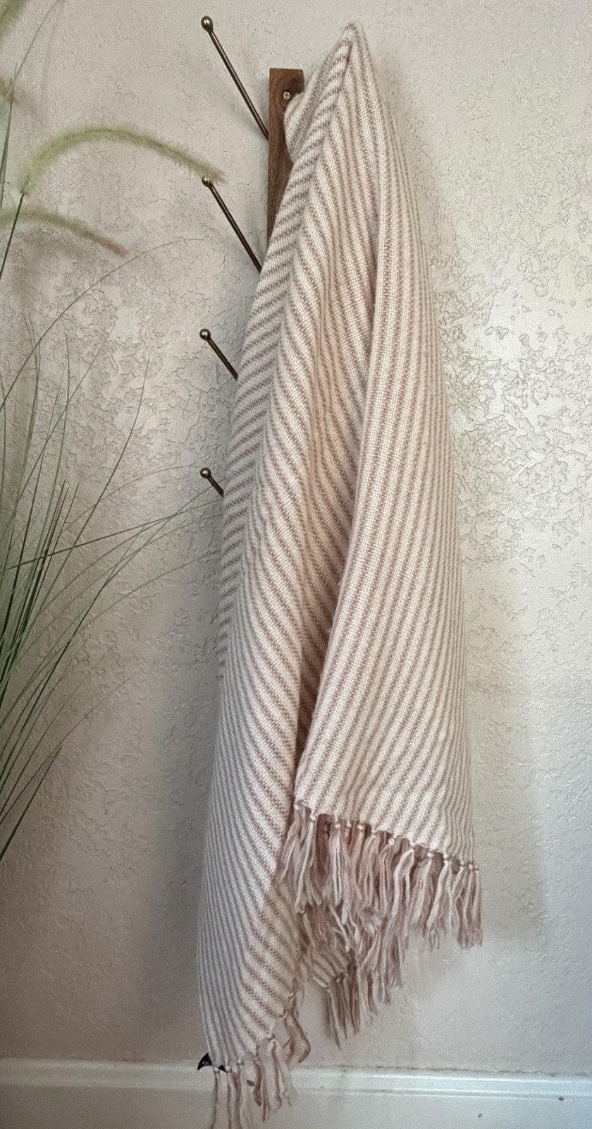Vtg Three Weavers GEAR Handwoven 100% Virgin Wool Throw Blanket Pink Herringbone