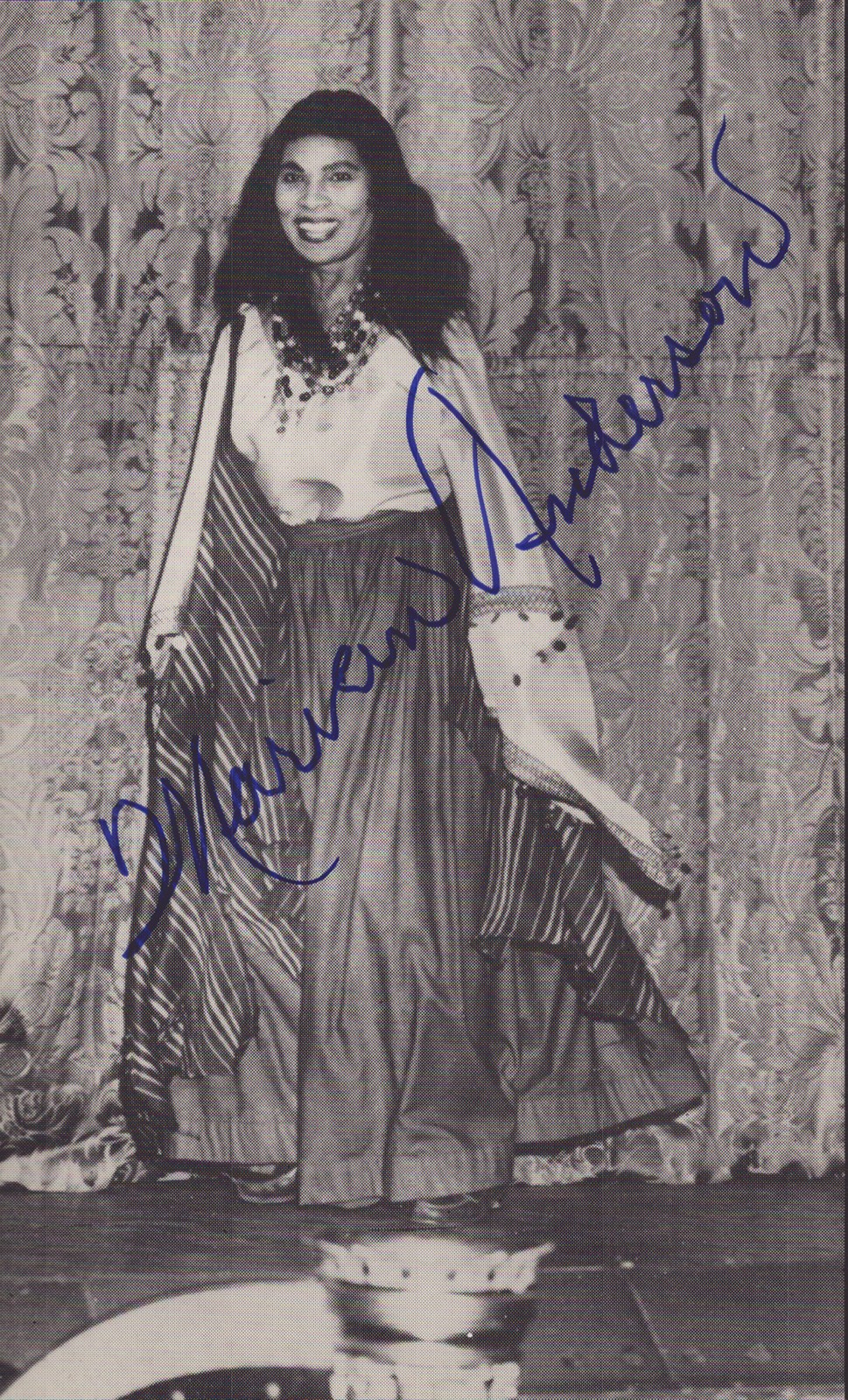 MARIAN ANDERSON - AUTOGRAPHED SIGNED PHOTOGRAPH