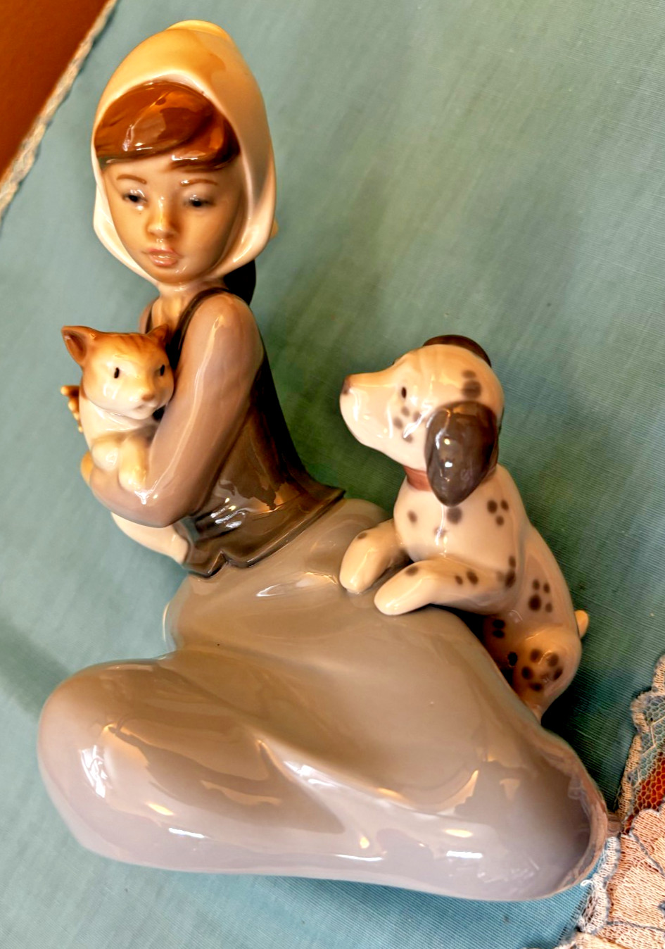 Retired LLadro 5032 1978 Little Friskies Cat Dog Girl Signed EXCELLENT Condition