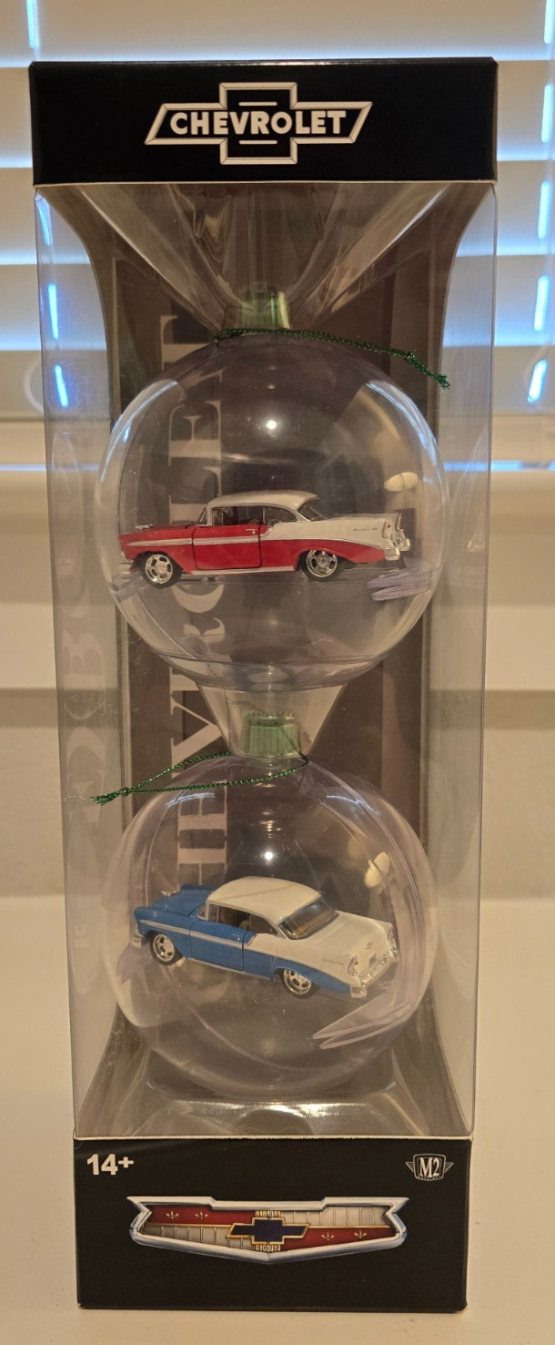 M2 Machines - Chevrolet Bel Air - Christmas Ornaments - 2pc Set M2 Machines - Chevrolet Bel Air - Christmas Ornaments - 2pc Set