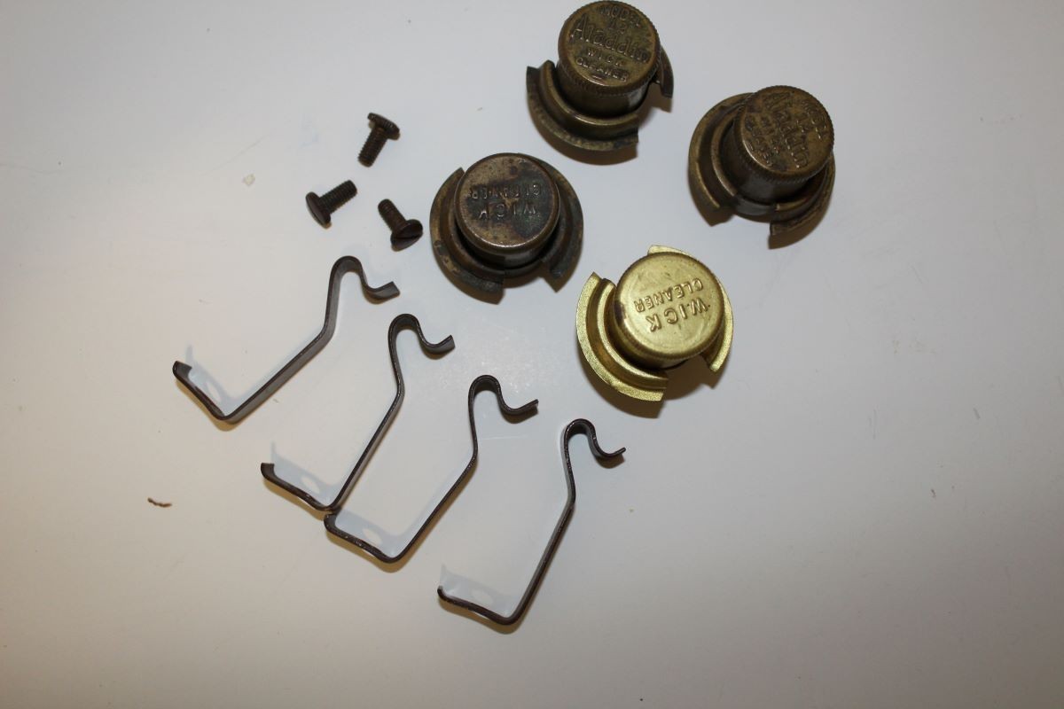Aladdin Round Wick Cleaner Brass Vintage 3 Used 1 New Plus Bonus Clips Aladdin Round Wick Cleaner Brass Vintage 3 Used 1 New Plus Bonus Clips