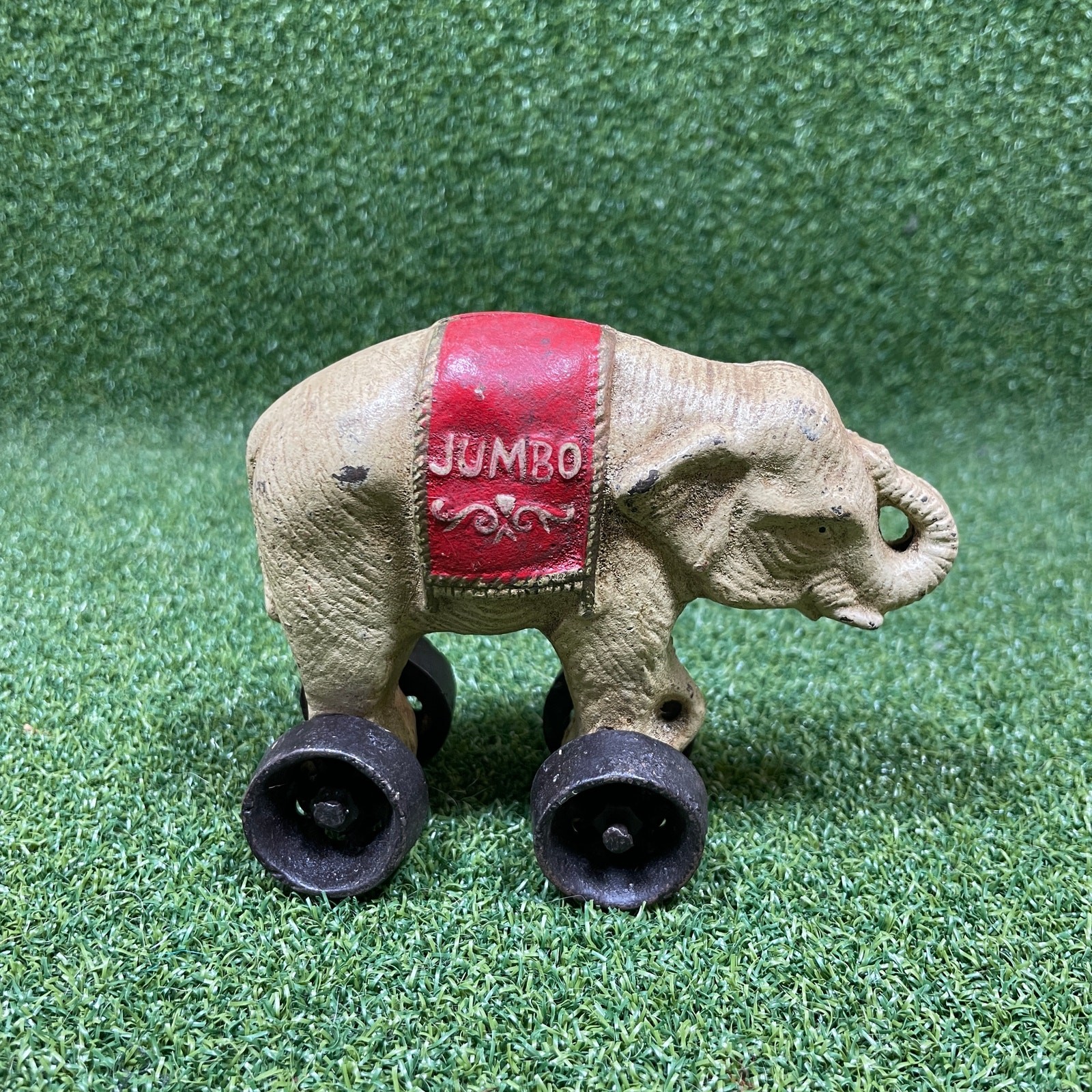Vintage 1940s Hubley Jumbo Cast Iron Elephant Toy on Wheels Circus 4.5\