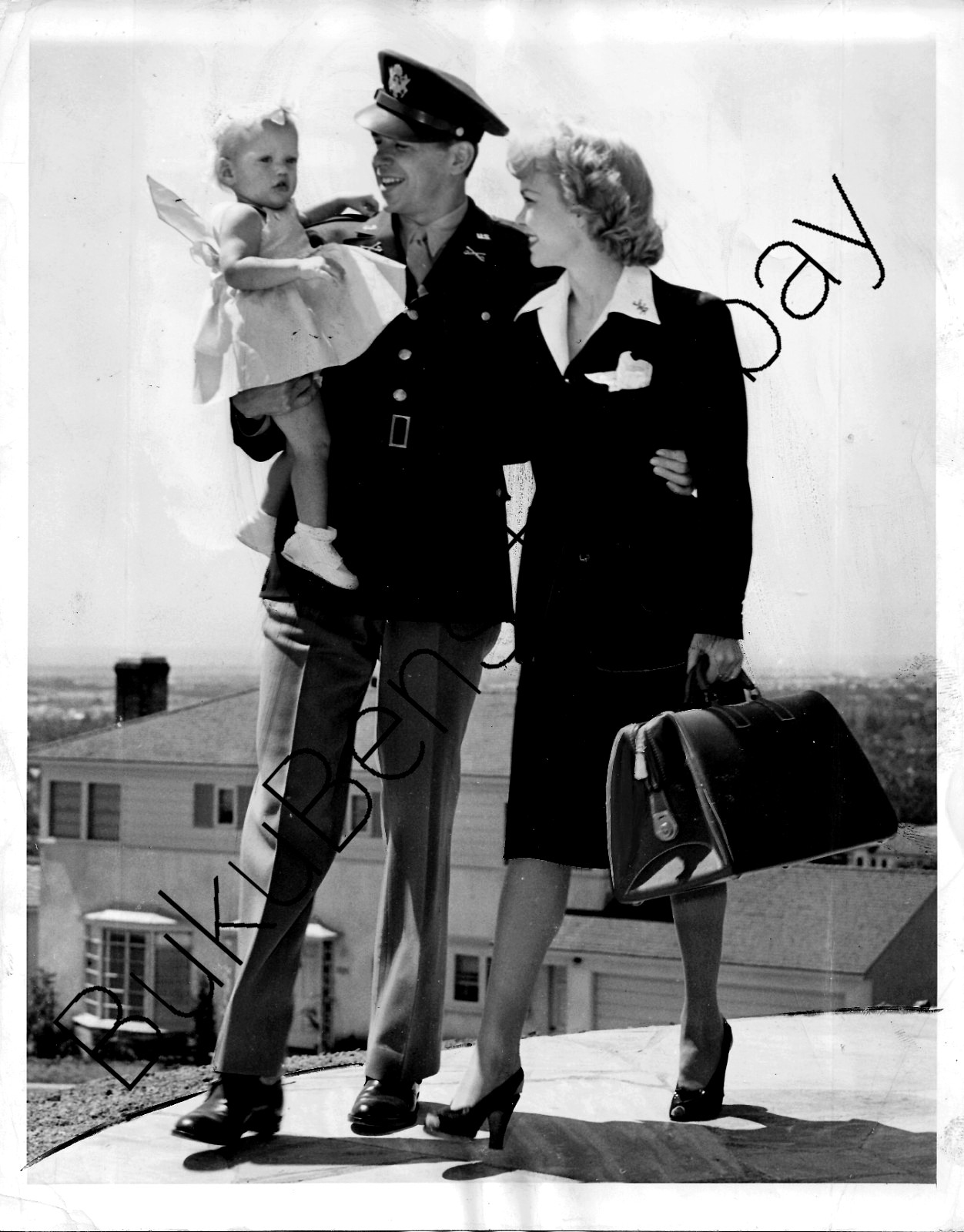 1942 AP Press Photo Actor Ronald Reagan Reports for Duty Jane Wyman Baby Maureen