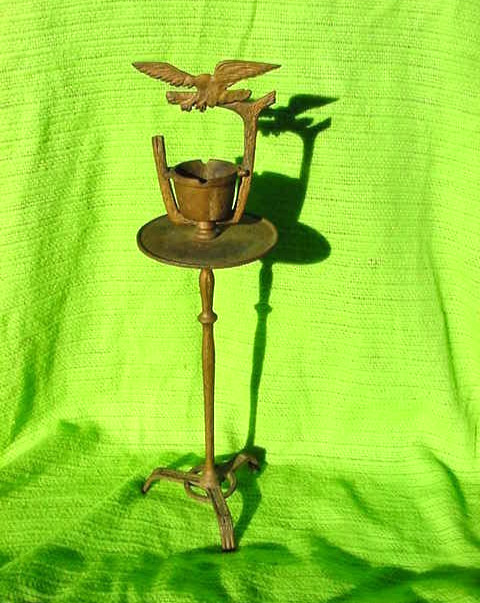 RARE ANTIQUE 1920\'S ART DECO ERA CAST IRON AMERICAN EAGLE ASHTRAY SMOKING STAND
