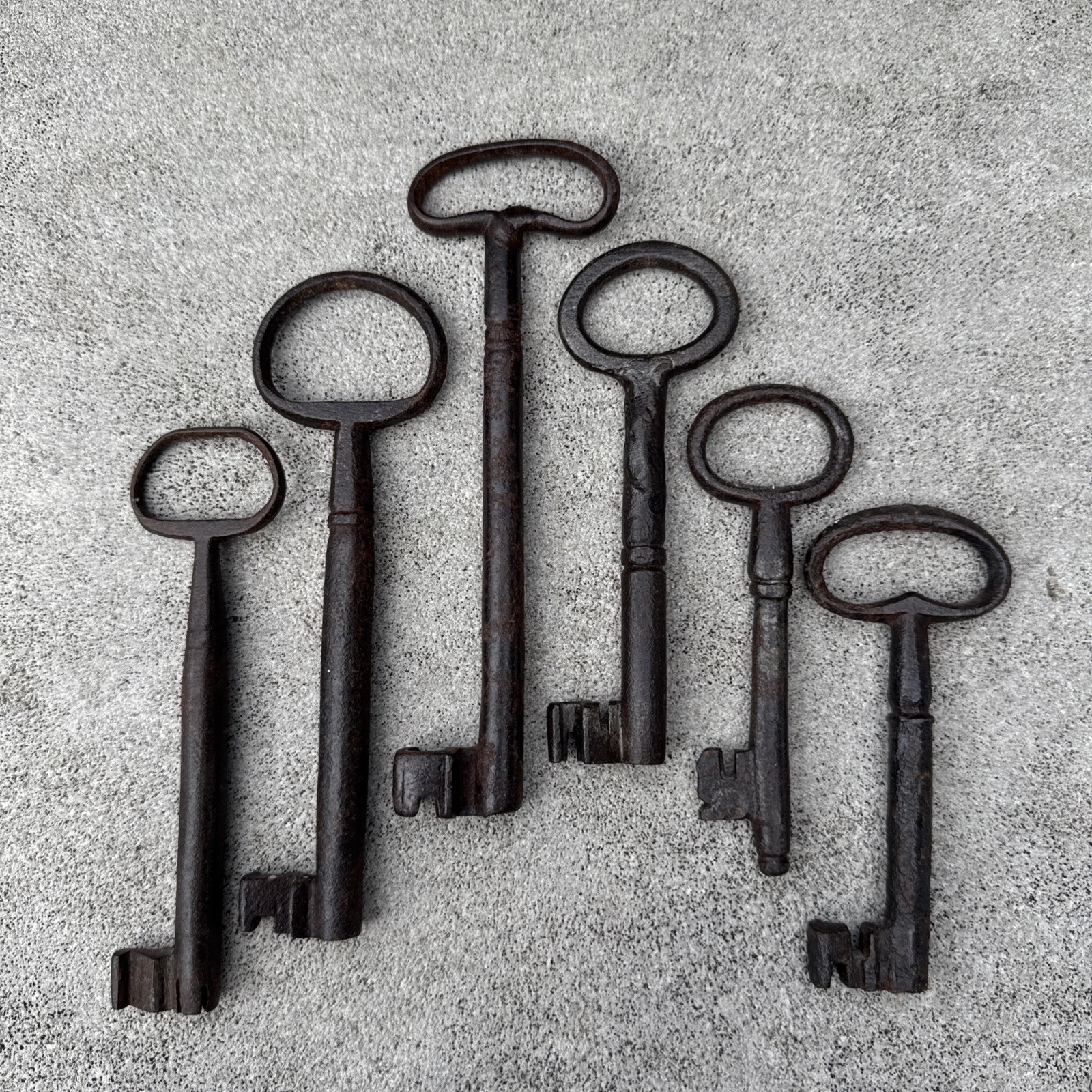 Antique Hand-Forged Iron Skeleton Keys Lot of 6, 17th-18th Century Antique Hand-Forged Iron Skeleton Keys Lot of 6, 17th-18th Century