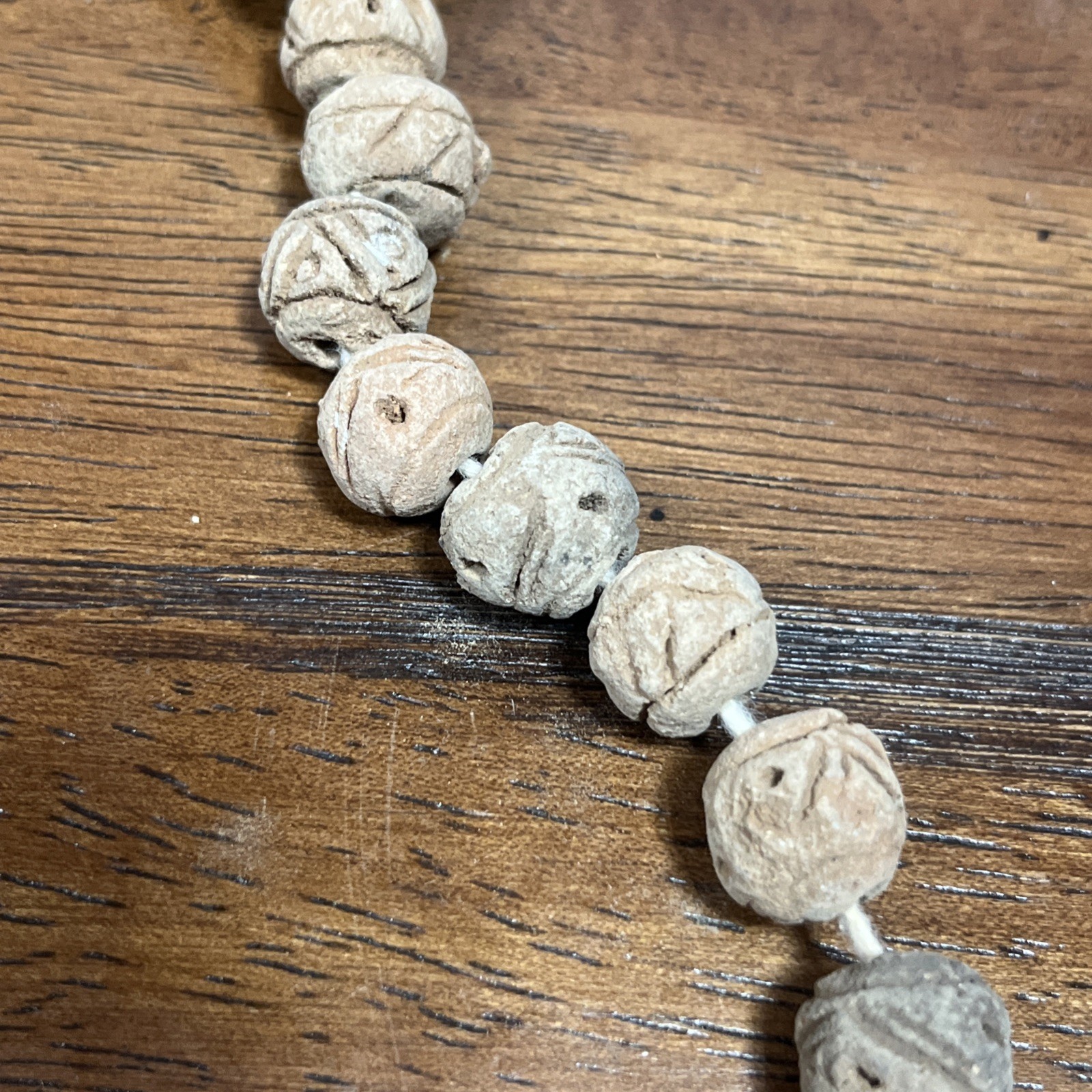 Ecuador Beige Ceramic Unglazed Vintage Handmade Beads Lot Of 15 Round Ecuador Beige Ceramic Unglazed Vintage Handmade Beads Lot Of 15 Round