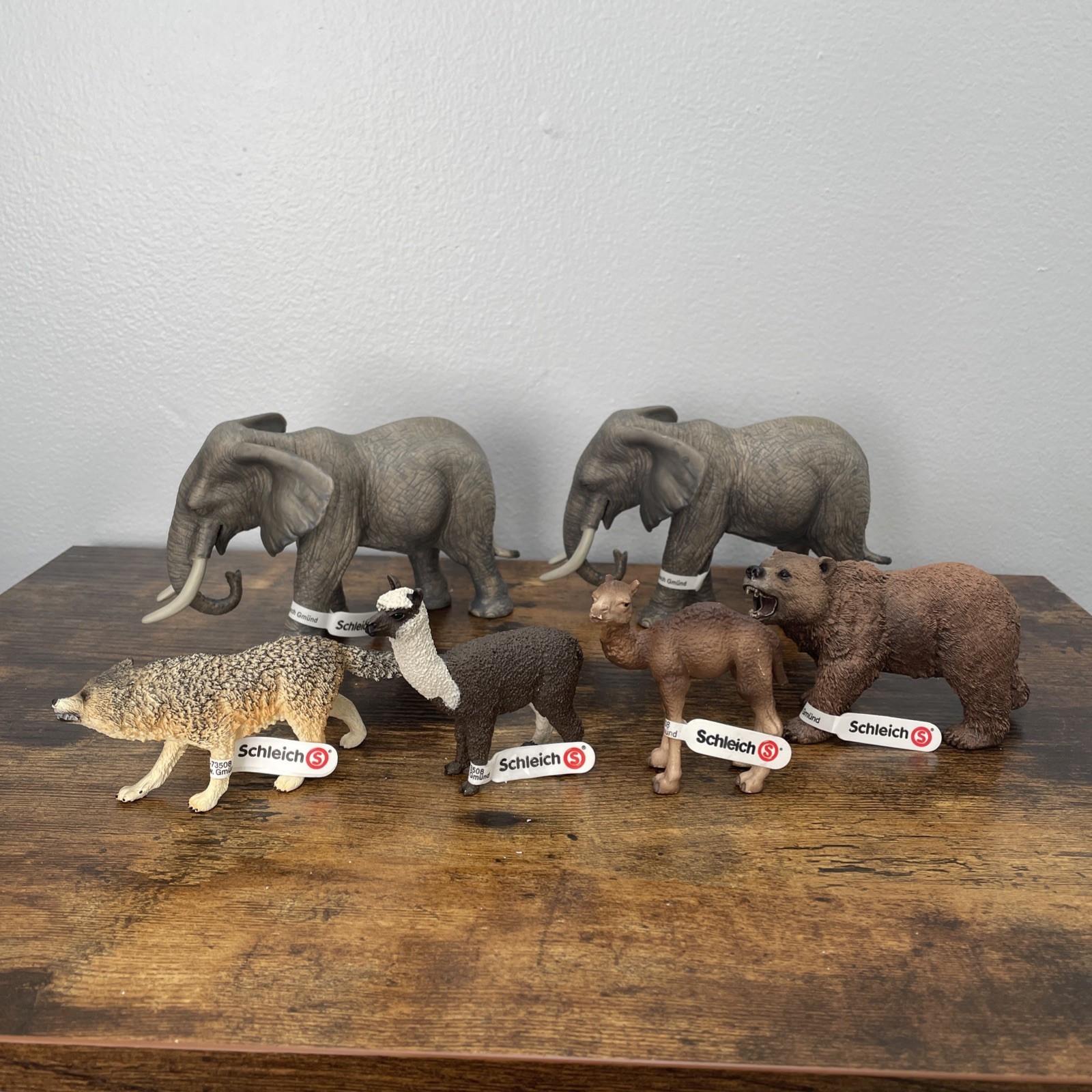 Schleich Lot of 6 Animals Wolf camel  Alpaca Bear Elephant With Tags