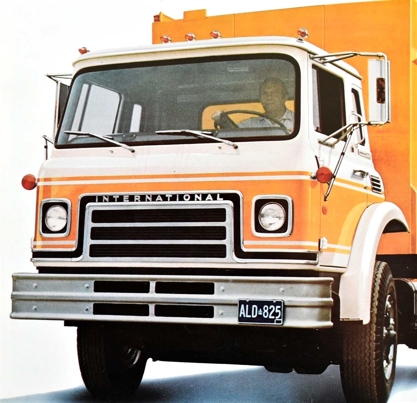 ORIGINAL 1972 INTERNATIONAL CARGOSTAR TRUCK BROCHURE ~ 12 PAGES ~ 8.5