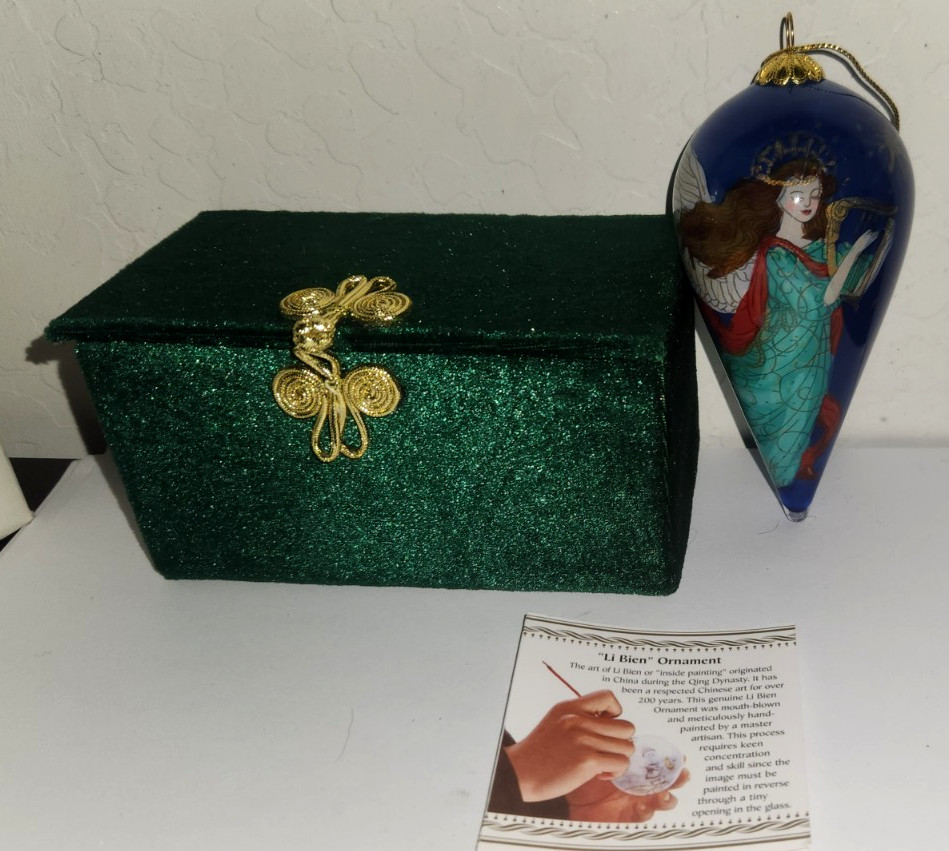 Pier 1 Li Bien Angel Plays Harp Teardrop Christmas Ornament Reverse 2012 Pier 1 Li Bien Angel Plays Harp Teardrop Christmas Ornament Reverse 2012