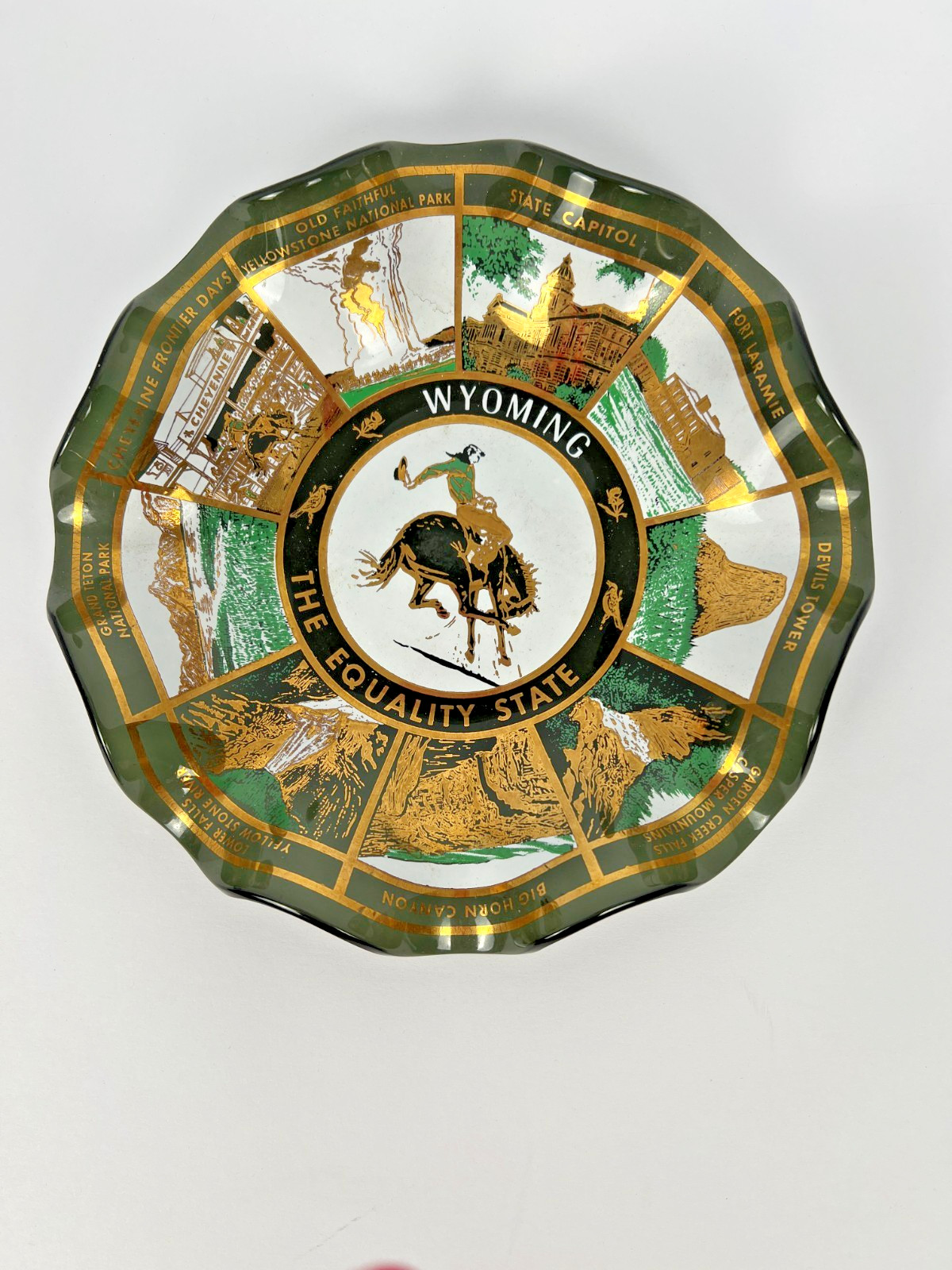 Vintage 50's-60's Wyoming scenes Glass Souvenir Trinket Dish Kitschy Vintage 50's-60's Wyoming scenes Glass Souvenir Trinket Dish Kitschy