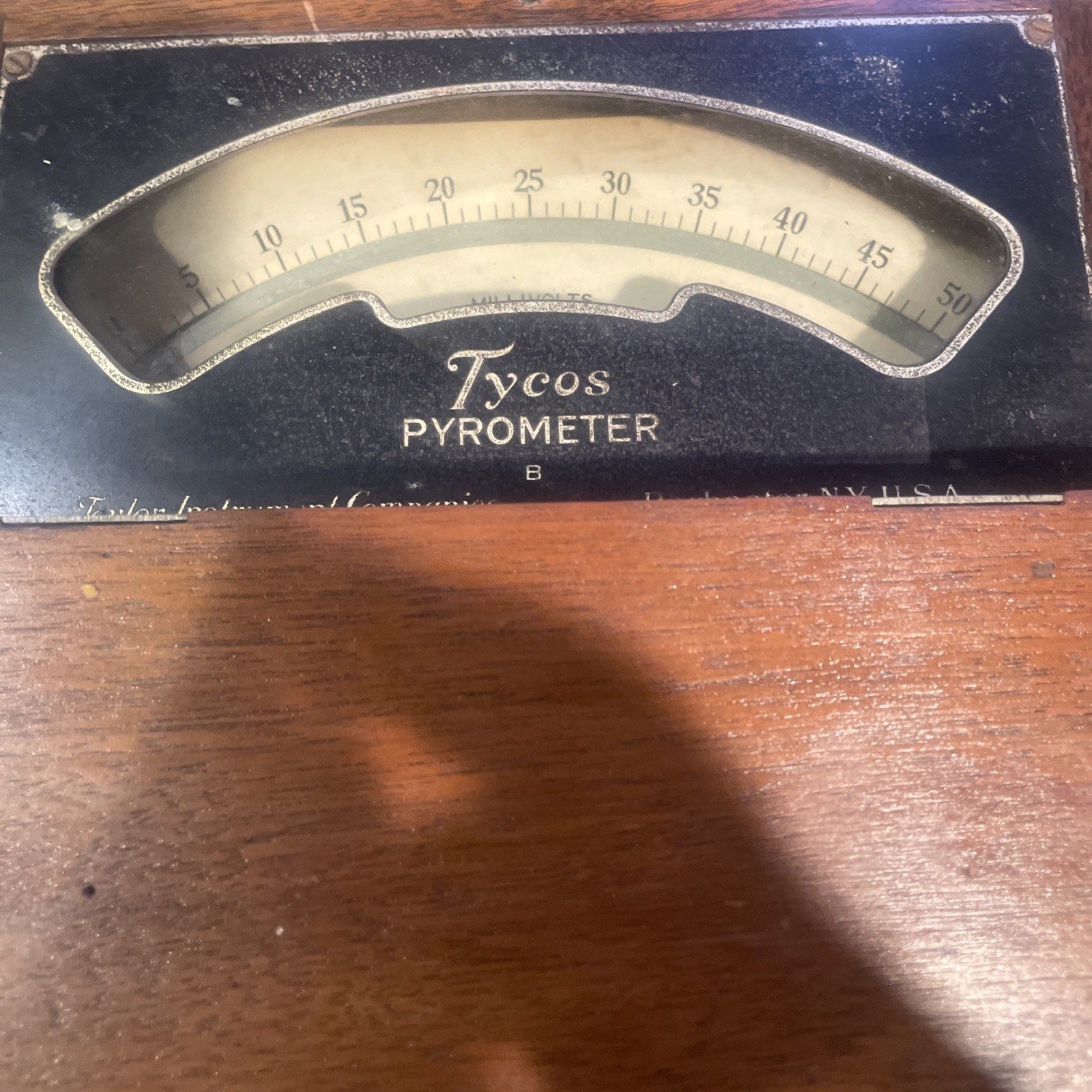 Taylor Tycos Antique Pyrometer B In Original Walnut Wood Case 8 X 7  X 4 In