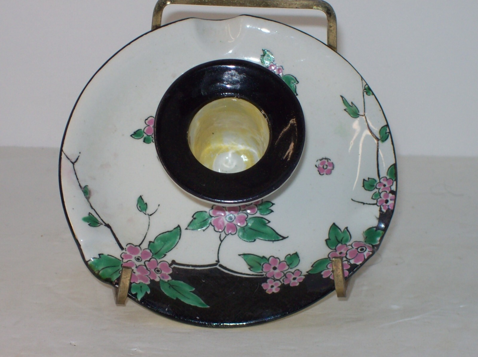 SHELLEY 1916-1925 PORCELAIN CANDLE HOLDER/ASHTRAY PINK POSEY BLACK RIM UNDERSIDE SHELLEY 1916-1925 PORCELAIN CANDLE HOLDER/ASHTRAY PINK POSEY BLACK RIM UNDERSIDE