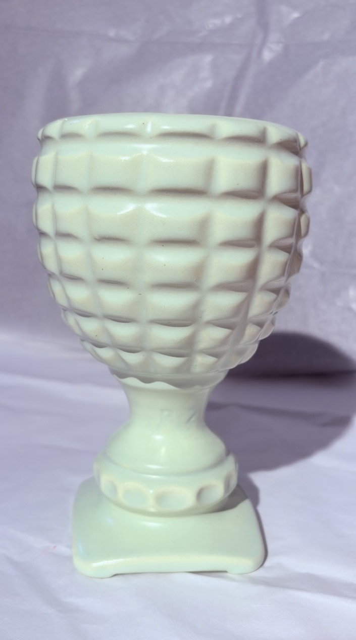 Vintage Hull Pottery F2 Waffle Goblet Planter Mid Century Green Ceramic Chalice Vintage Hull Pottery F2 Waffle Goblet Planter Mid Century Green Ceramic Chalice