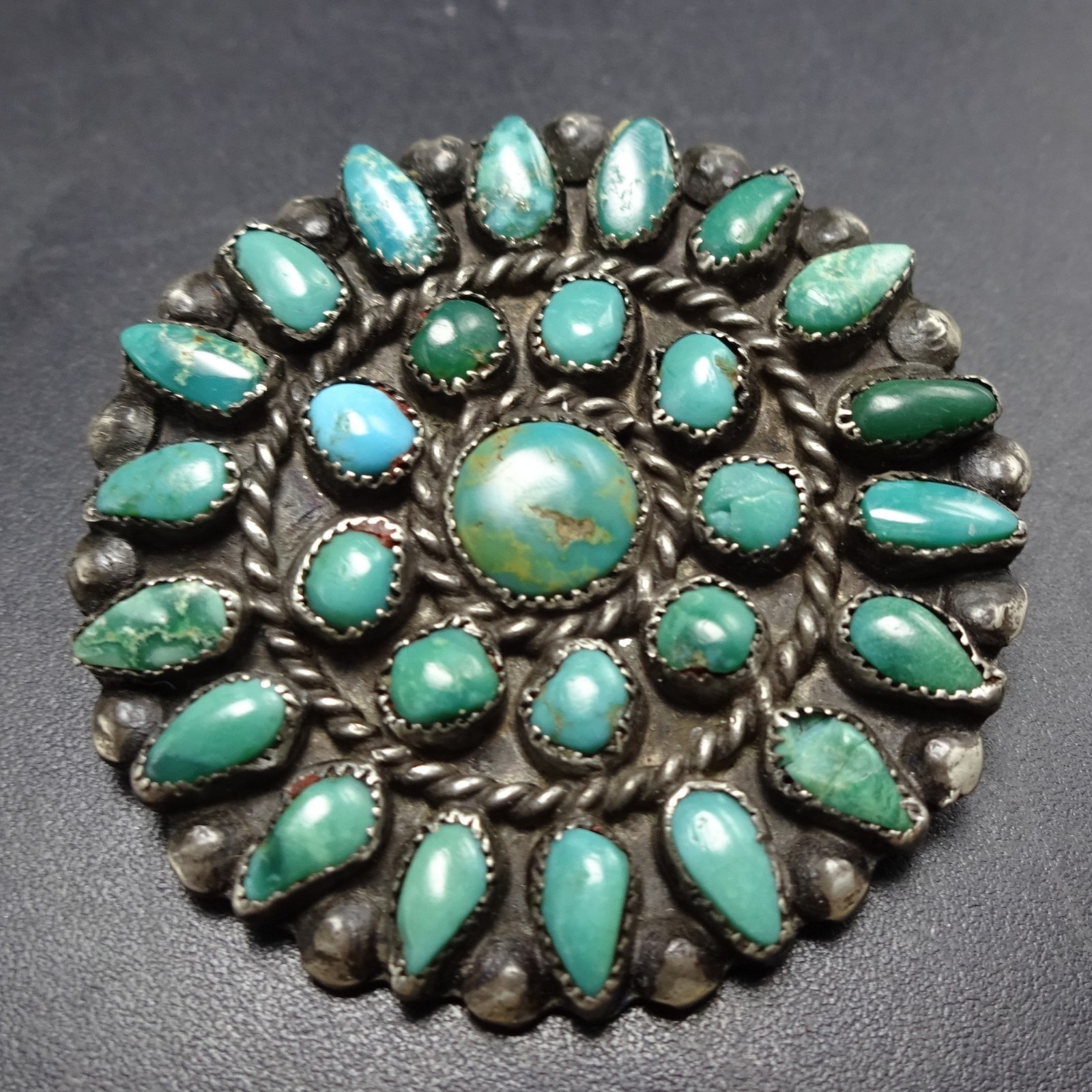 1940s Vintage NAVAJO Sterling Silver TURQUOISE Cluster Petit Point PIN/BROOCH 1940s Vintage NAVAJO Sterling Silver TURQUOISE Cluster Petit Point PIN/BROOCH