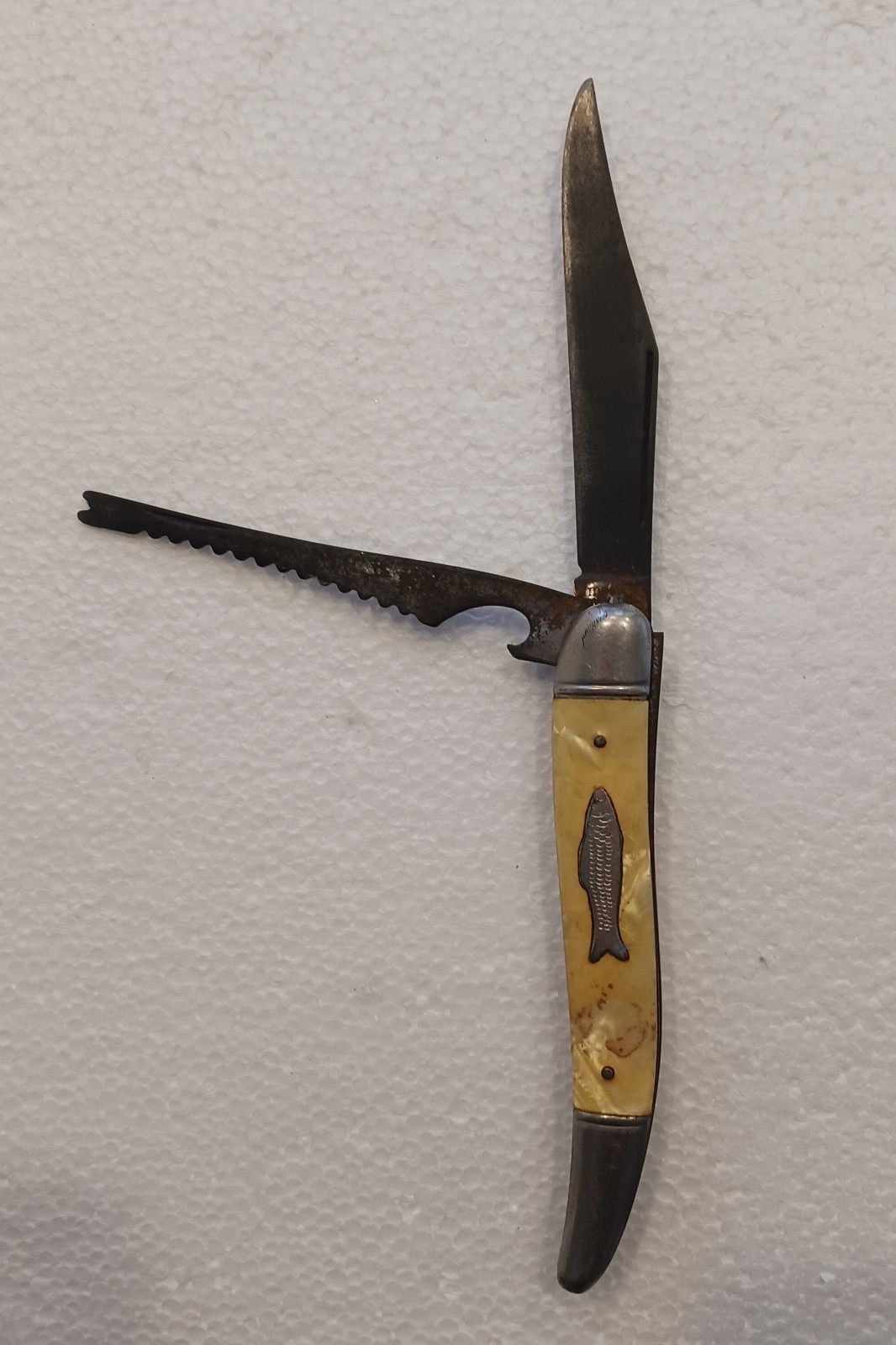 Vintage Imperial Fish Pocket Knife