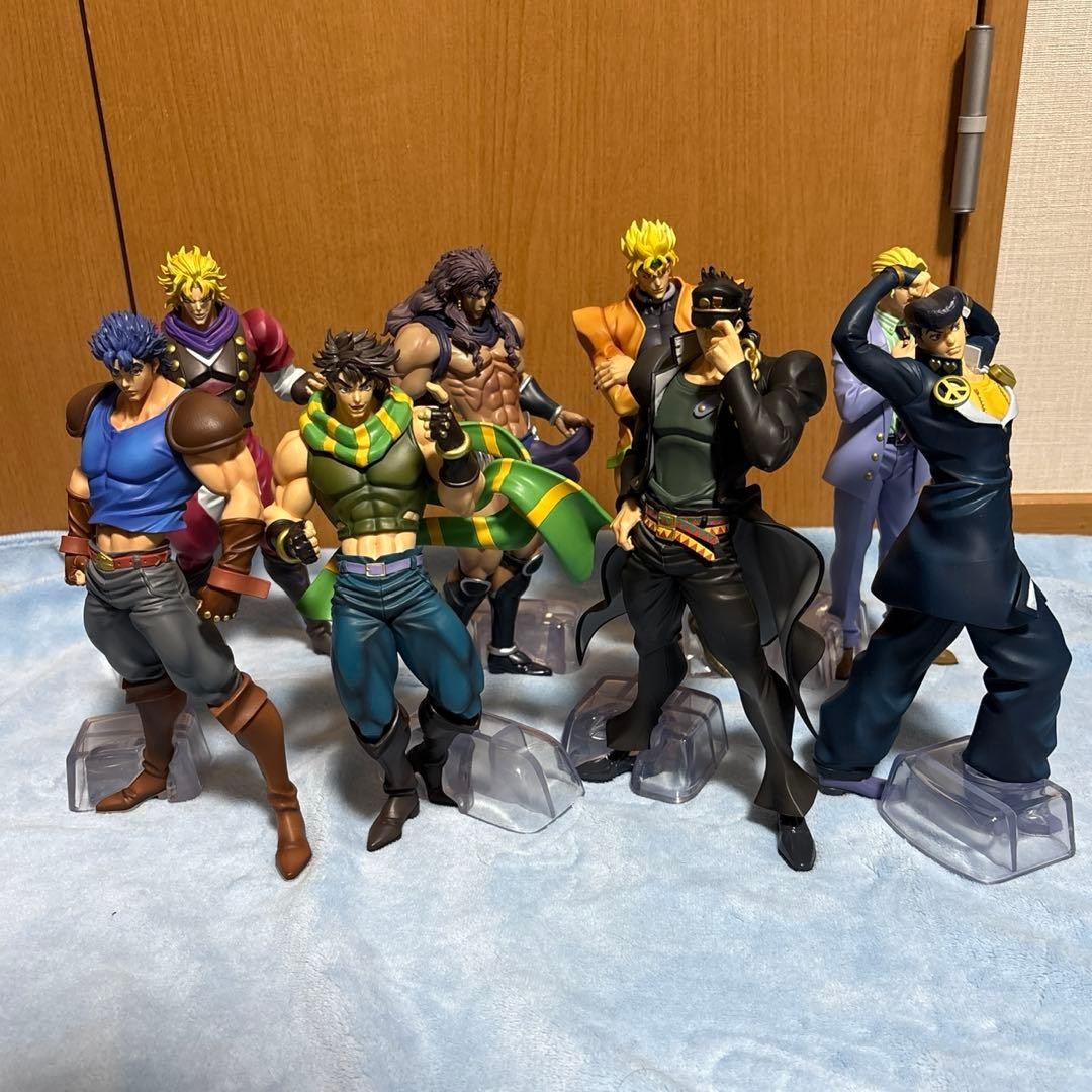 JoJo's Bizarre Adventure Mometria Figure Set of 8 Authentic Collectible Japan