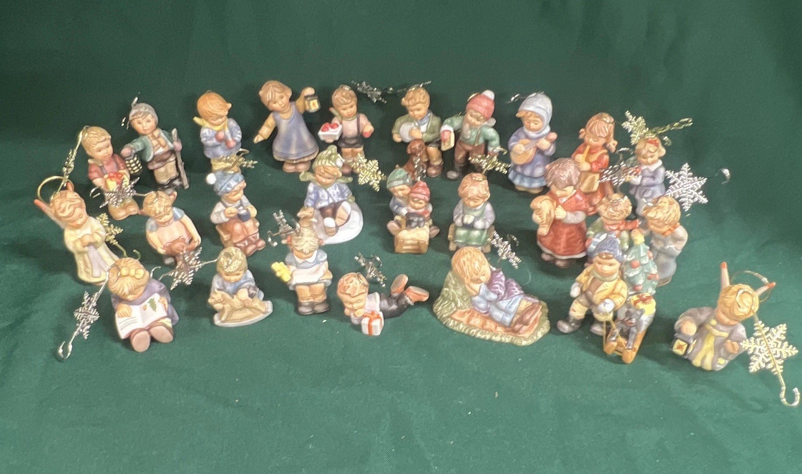26 Hummel Goebel Ornaments 2000, 2001, 2002, 2004 with 22 Snowflake Hangers 26 Hummel Goebel Ornaments 2000, 2001, 2002, 2004 with 22 Snowflake Hangers