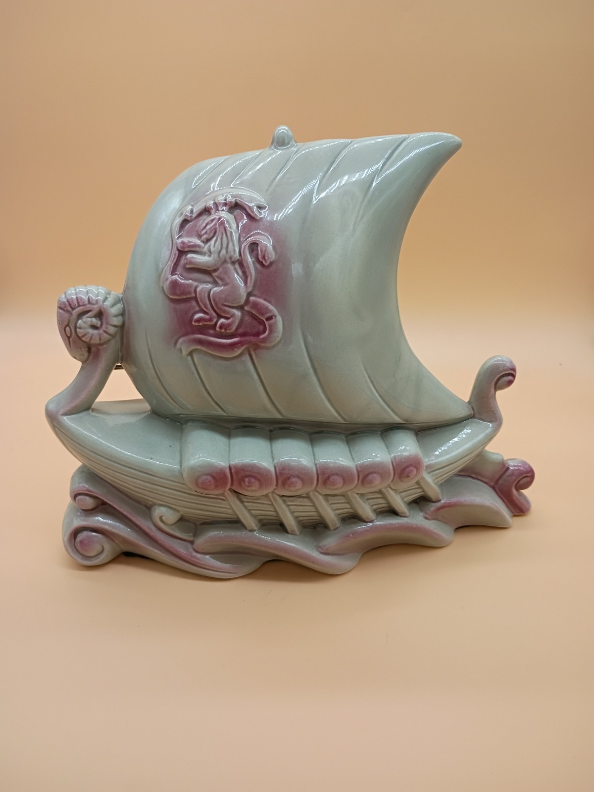 Vintage Mid-Century Modern MCM Viking Ship Ceramic TV Lamp Works