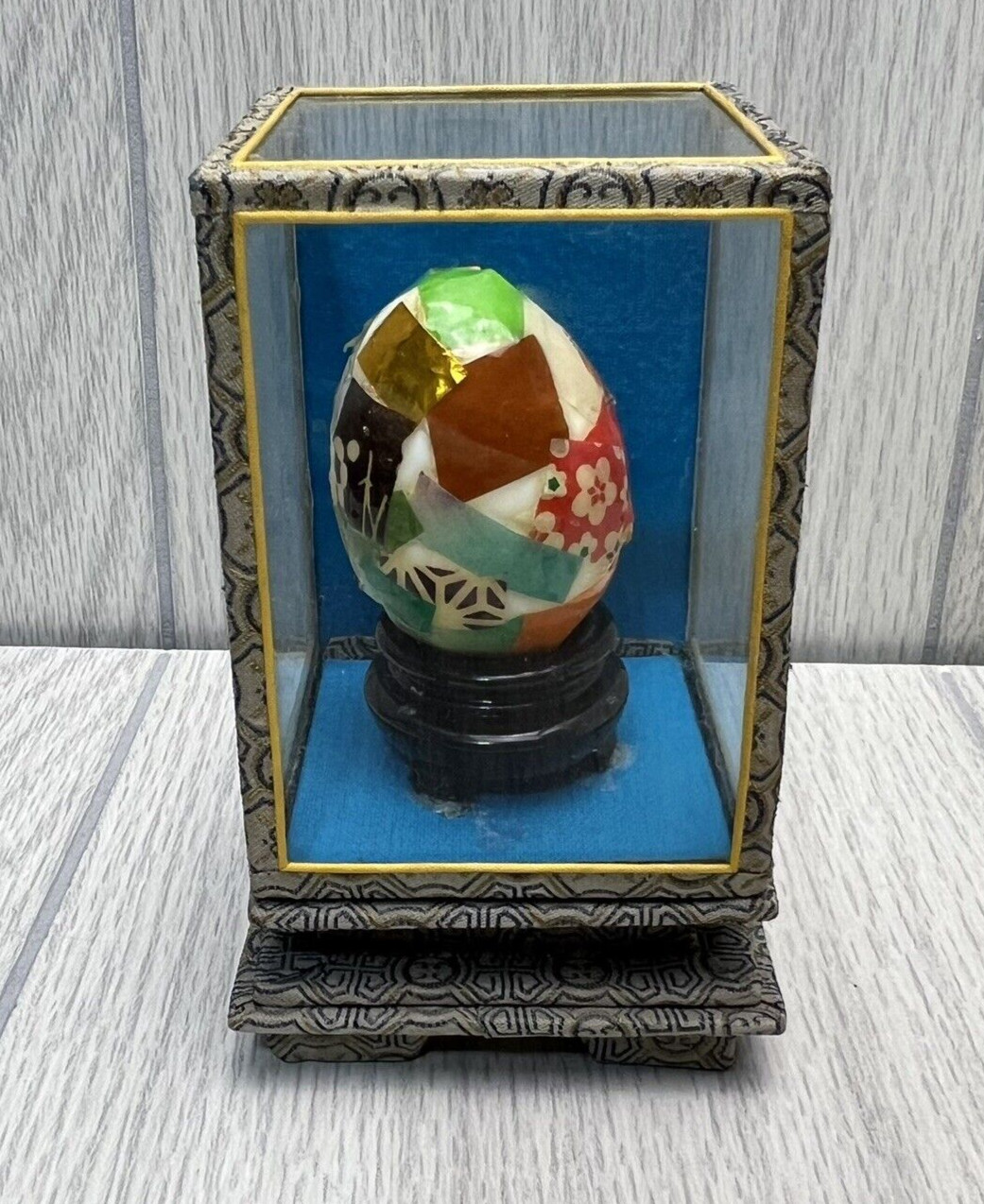 Vintage Oriental Patchwork Egg Figurine Display Case Stand China Decor