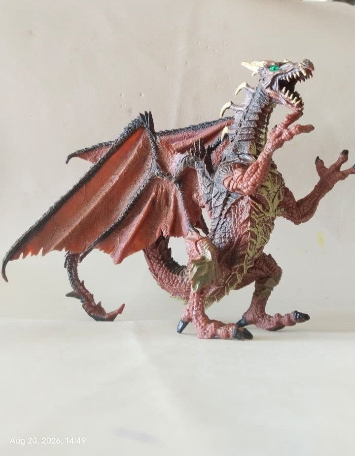 Rich Boxer Dragon Figurine Fighting Dragon 5” Realistic Vintage Fantasy Winged 