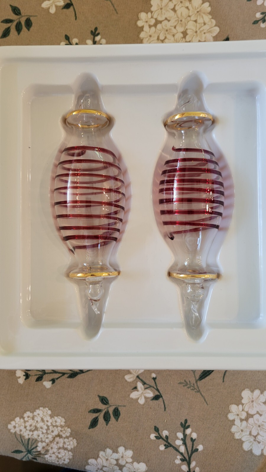 VTG Dillard\'s Trimmings Glass Christmas Ornaments Red & Gold As Is