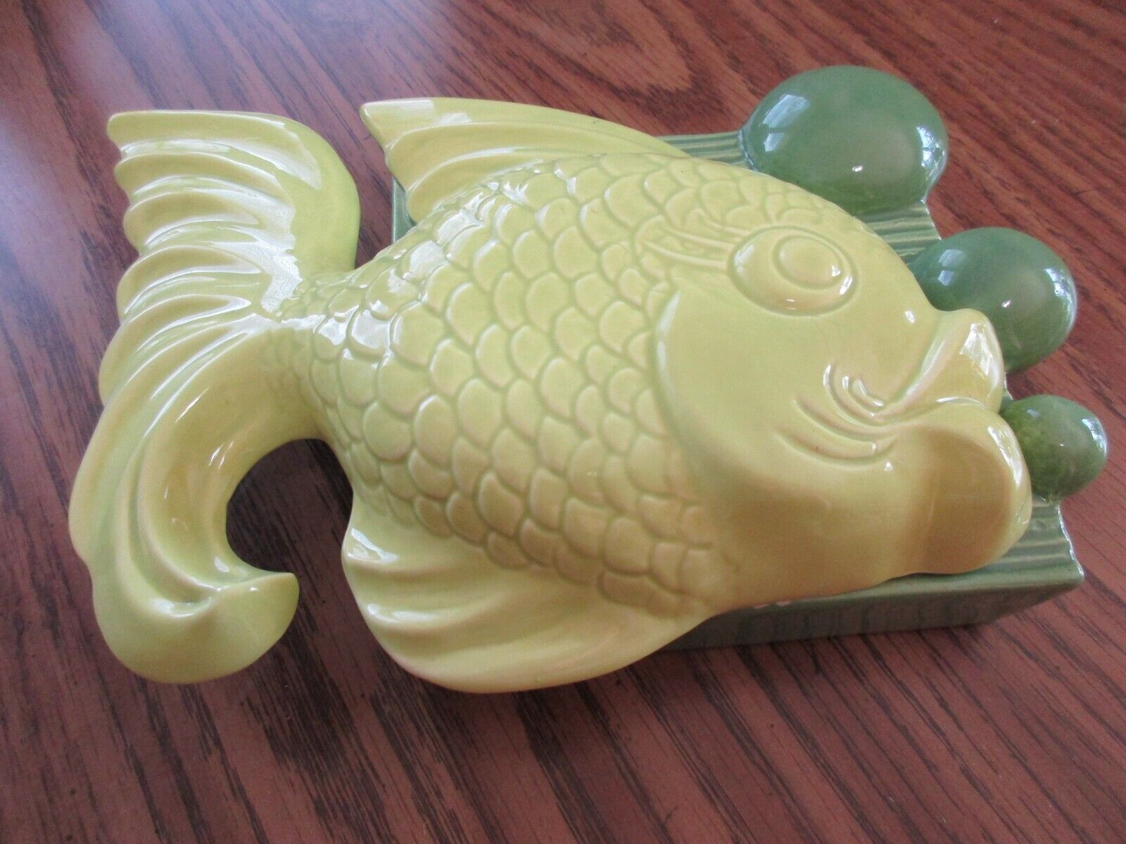Vintage Ceramic Fish Wall Pocket + 3 Bubbles, Unknown Maker, MCM, Yellow & Green