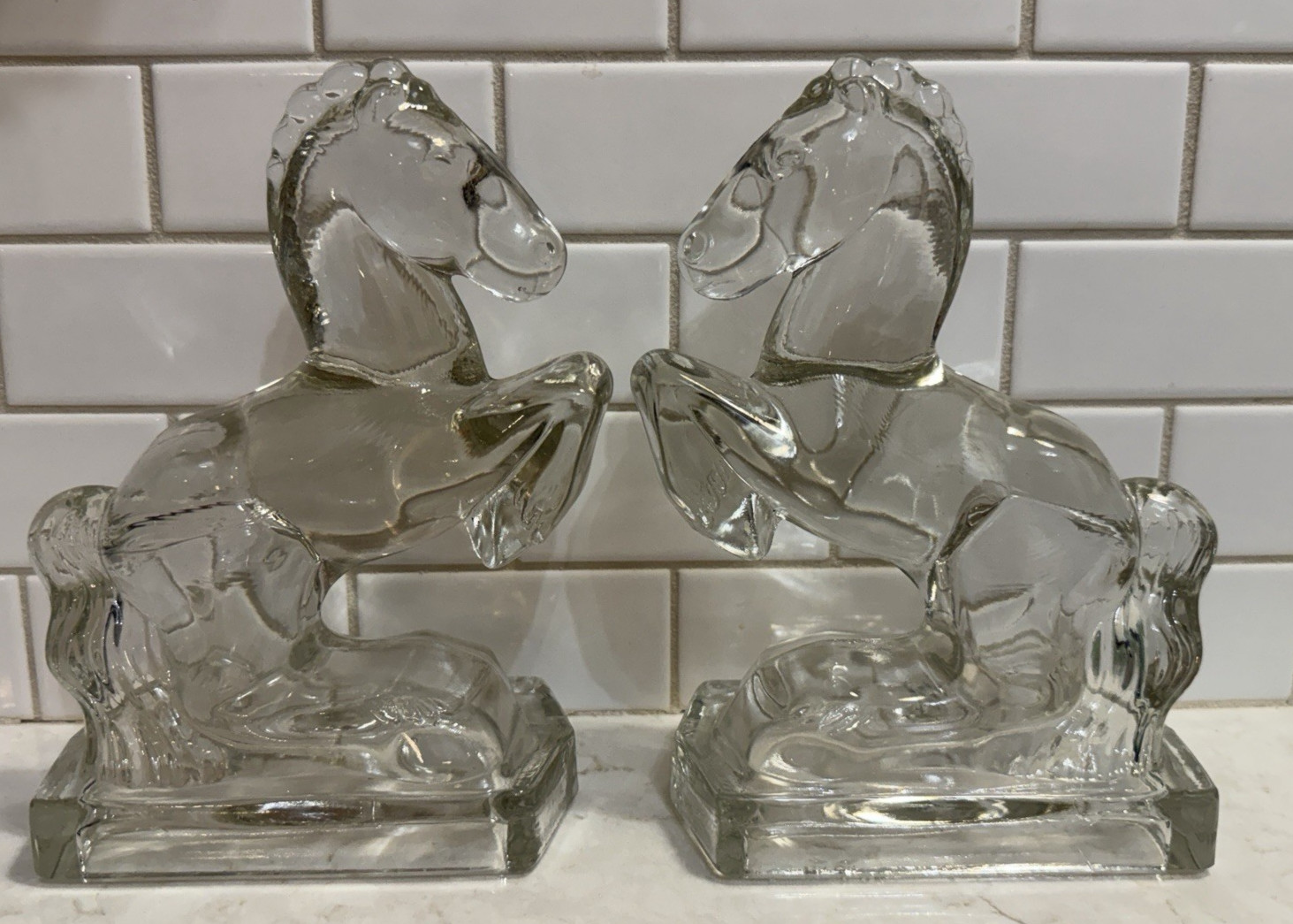 2 MCM Vintage L.E. Smith Glass Rearing HORSE BOOKENDS Clear 8\