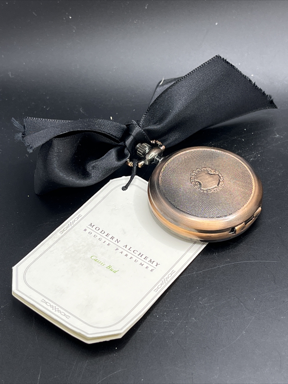 Modern Alchemy Bougie Parfumee Locket Solid - Cassis Bud Scent