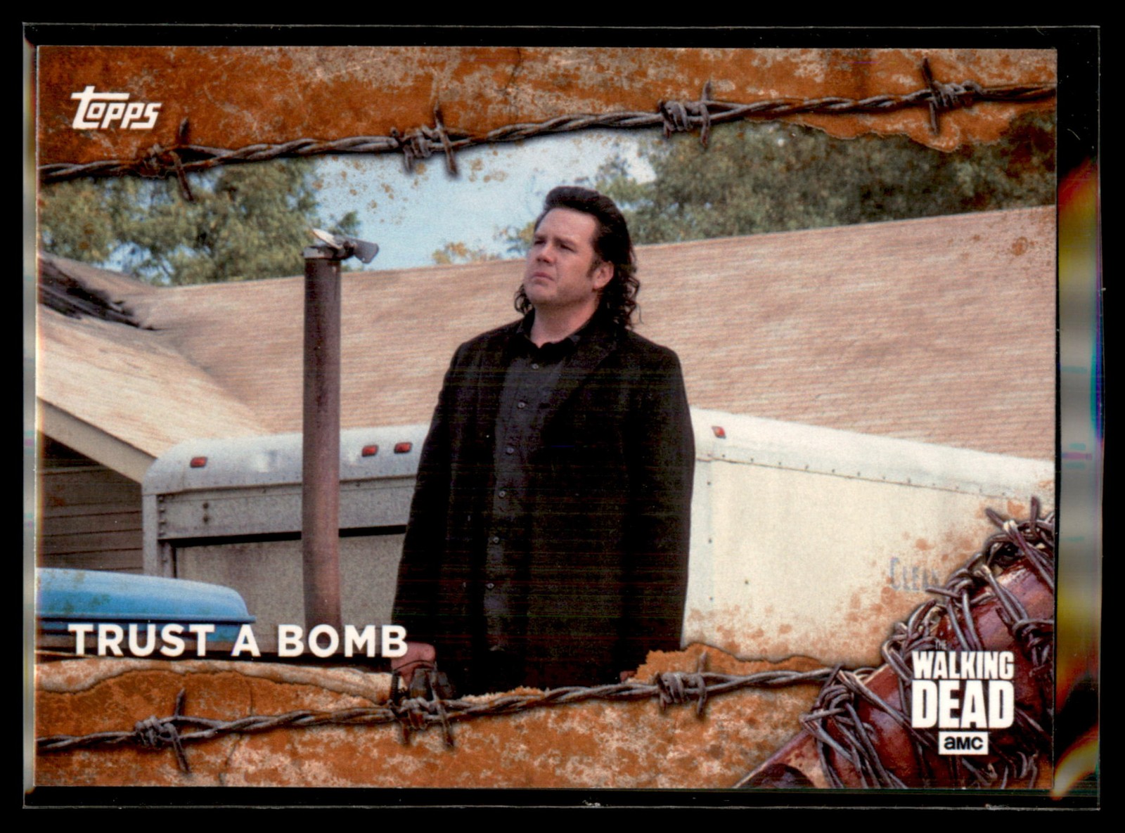 2017 Topps Walking Dead Season 7 RUST Parallel #95 Trust a Bomb