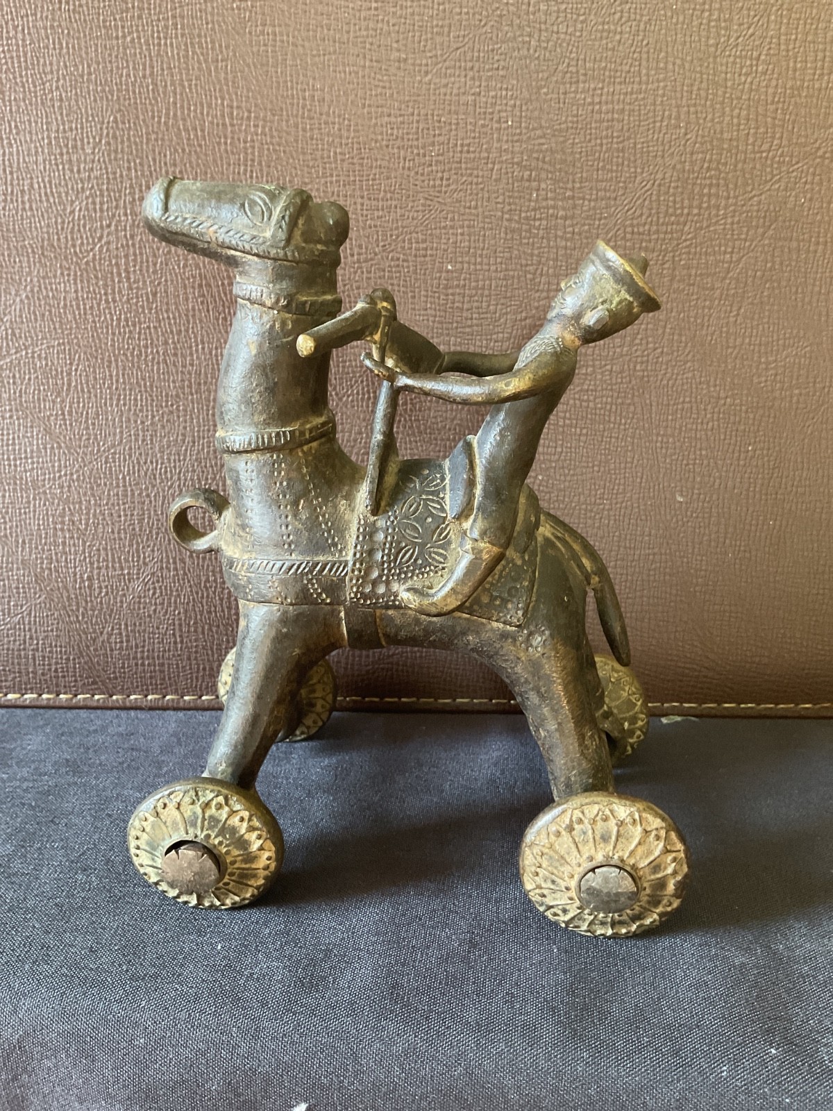 ANTIQUE SOLID BRASS MADE IN INDIA 1800s HORSE RIDER & RIFE DETAILED NAT PATINA ANTIQUE SOLID BRASS MADE IN INDIA 1800s HORSE RIDER & RIFE DETAILED NAT PATINA