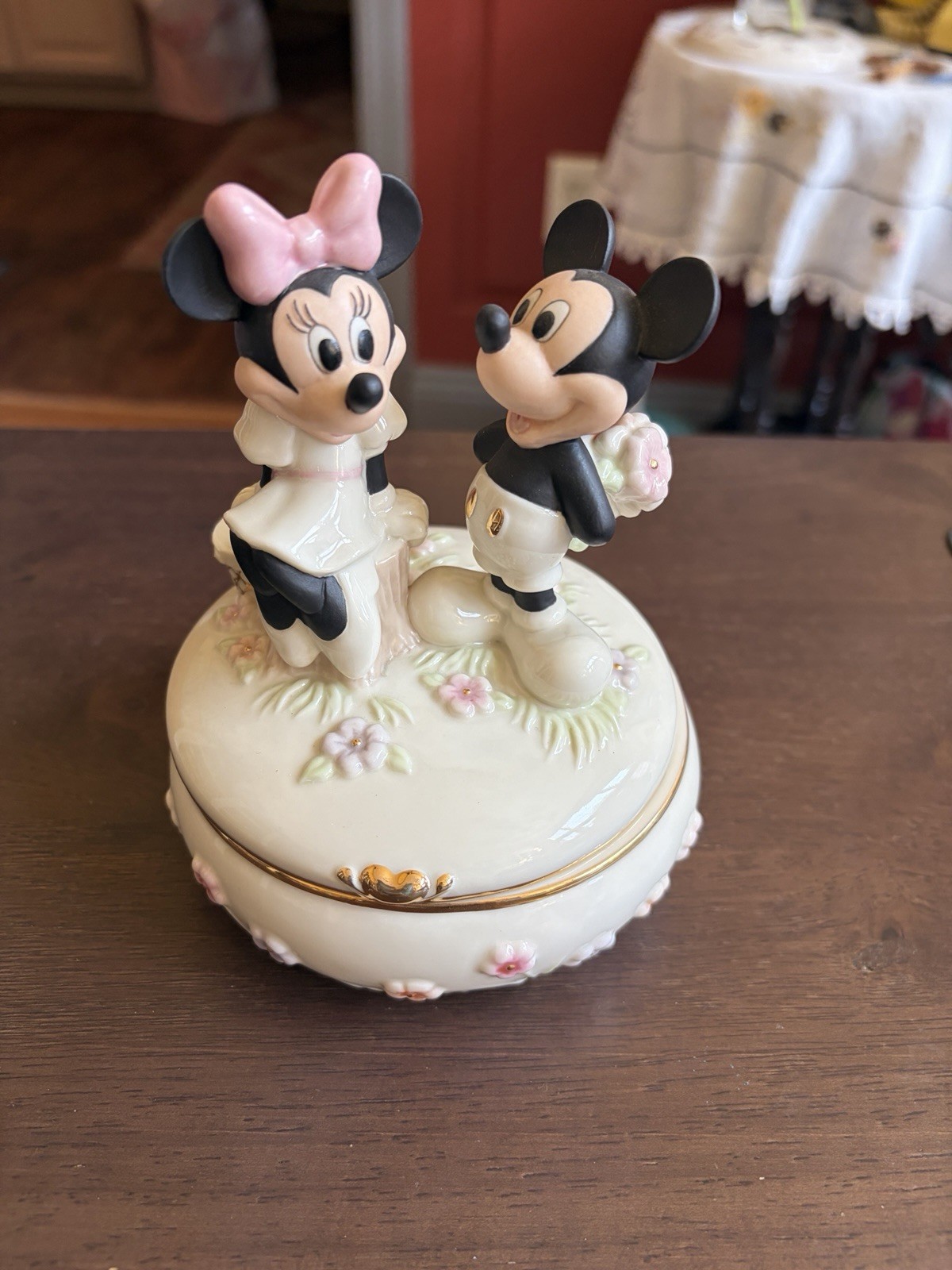 Vintage Lennox  DISNEY MICKEY & MINNIE MOUSE Keepsake BOX 2003 With Certificate