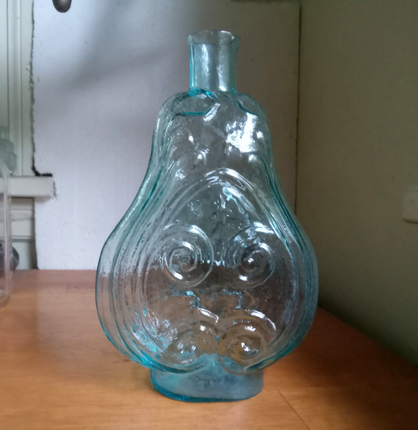 IRON PONTIL 1850s BIG QUART SCROLL HISTORICAL WHISKEY FLASK ATTIC FIND
