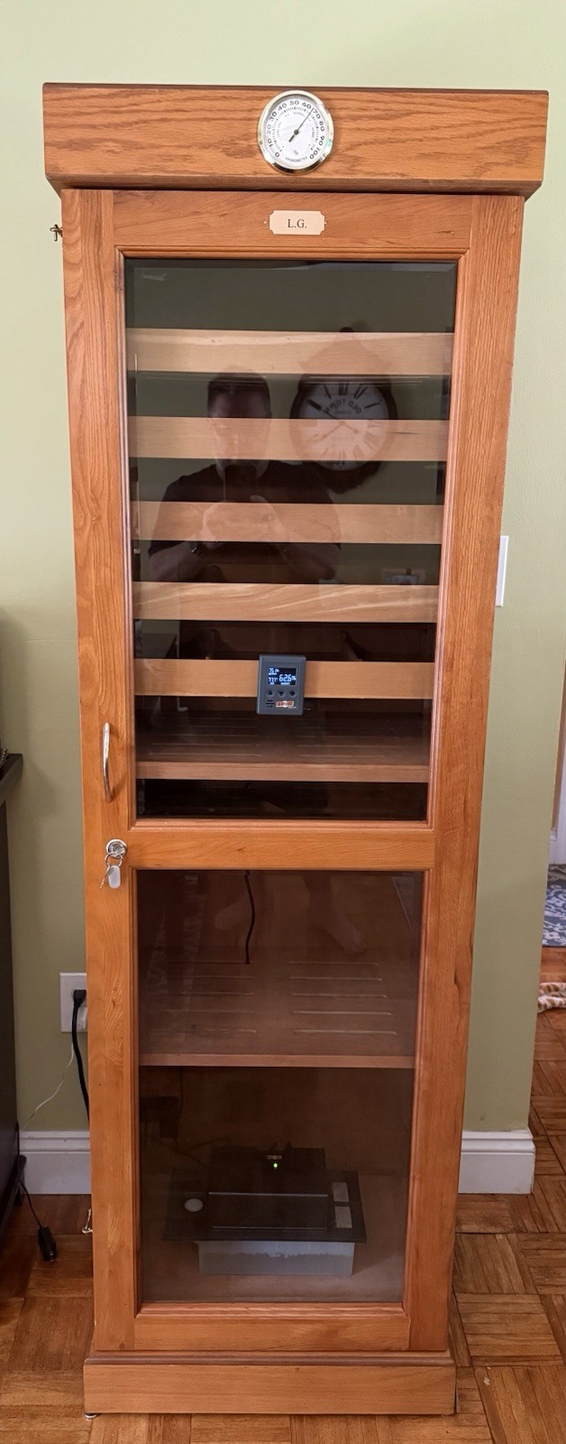Humidor Supreme Large Cigar Humidor Cabinet 7 Shelves, Oak - 3000 Cigar Storage Humidor Supreme Large Cigar Humidor Cabinet 7 Shelves, Oak - 3000 Cigar Storage